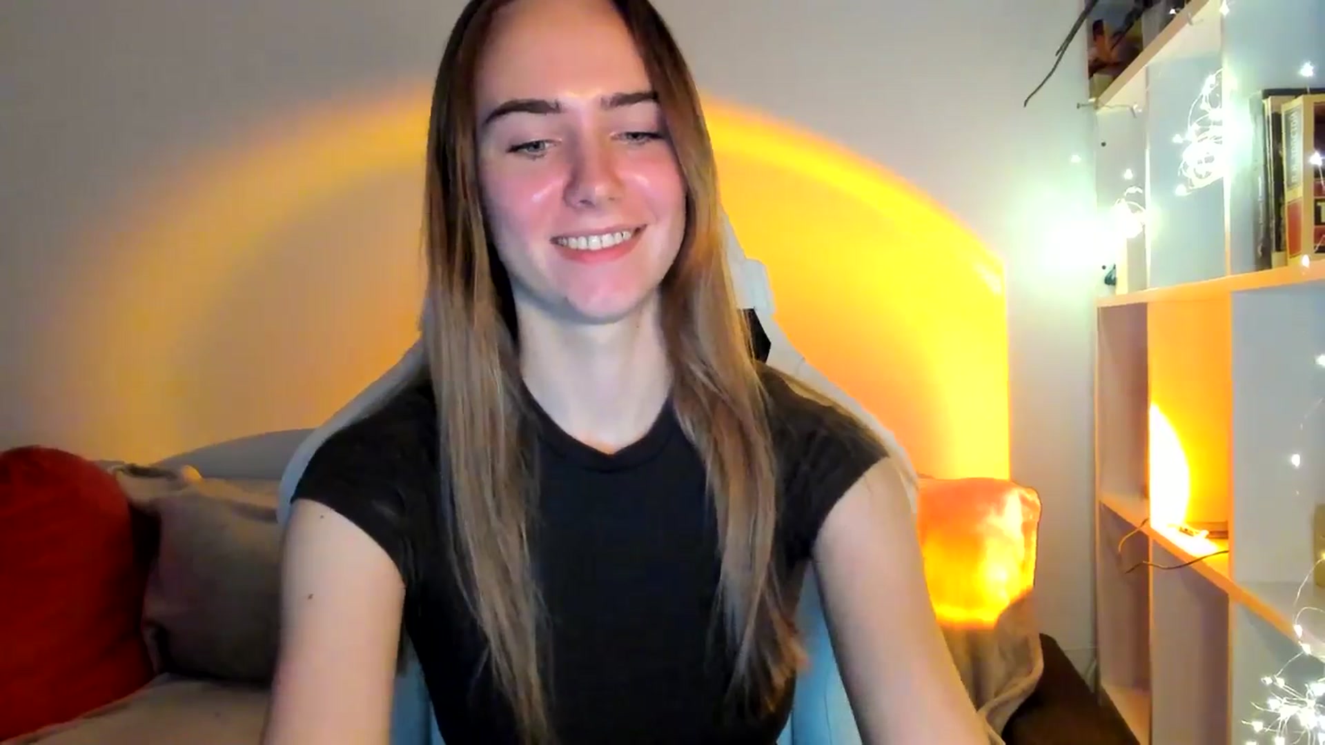 Gallery image thumbnail from OhAlisa's myfreecams stream on, 10/14/2025, 14:36 image 17 of 20
