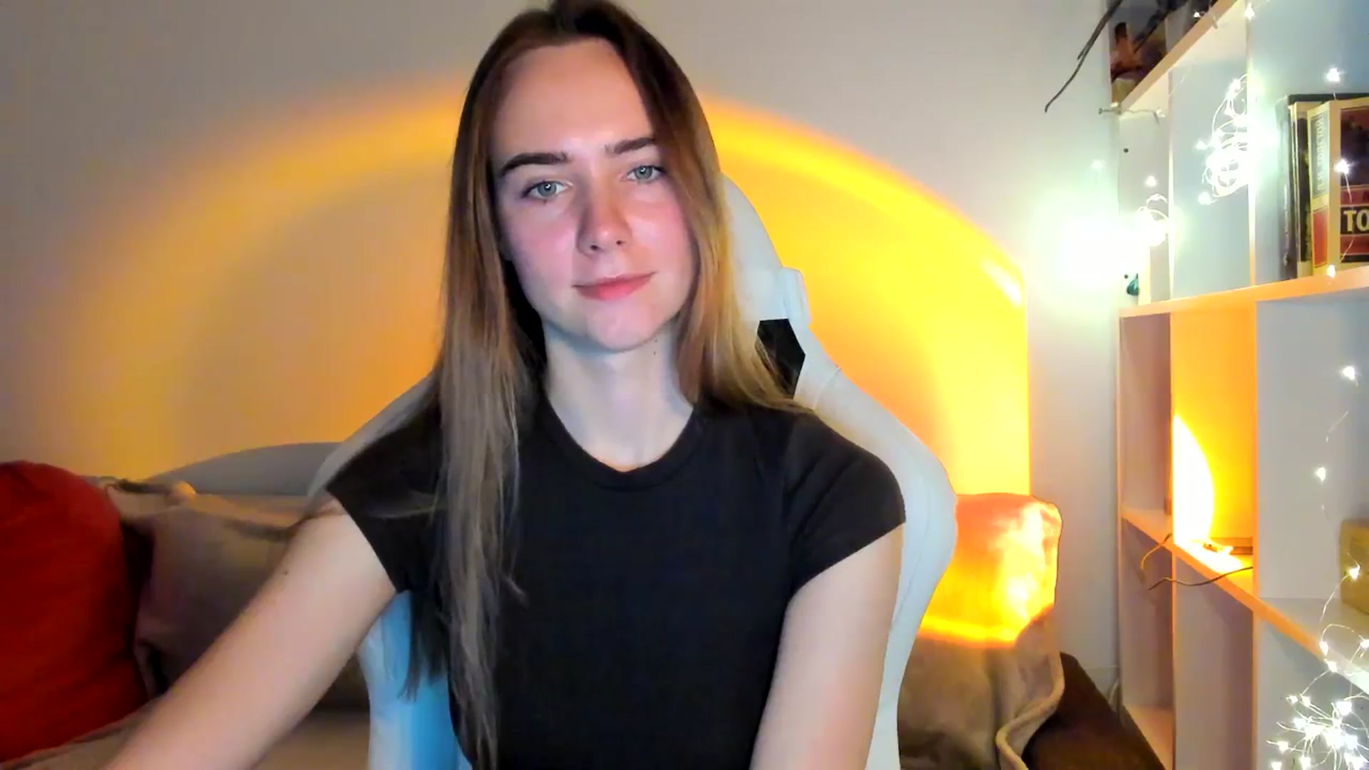 Gallery image thumbnail from OhAlisa's myfreecams stream on, 10/14/2025, 14:36 image 11 of 20