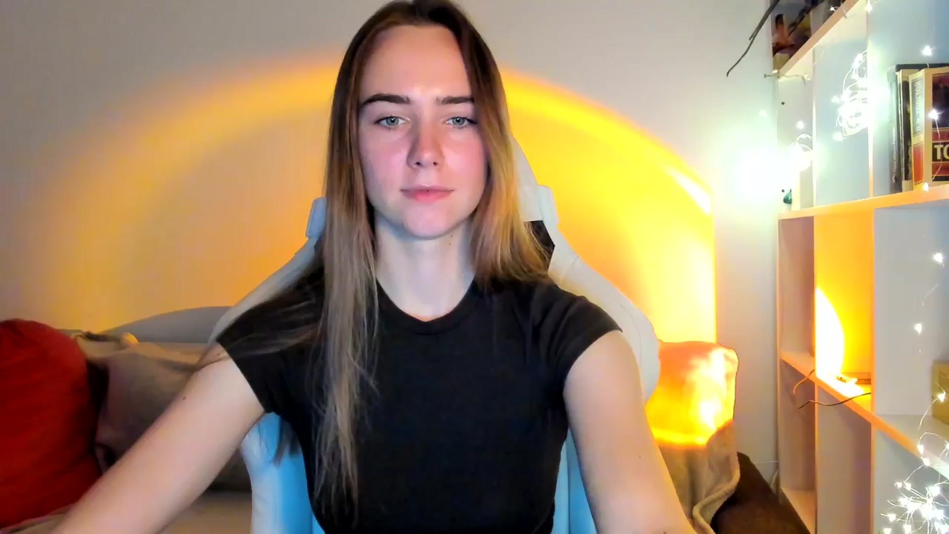 Gallery image thumbnail from OhAlisa's myfreecams stream on, 10/14/2025, 14:36 image 12 of 20