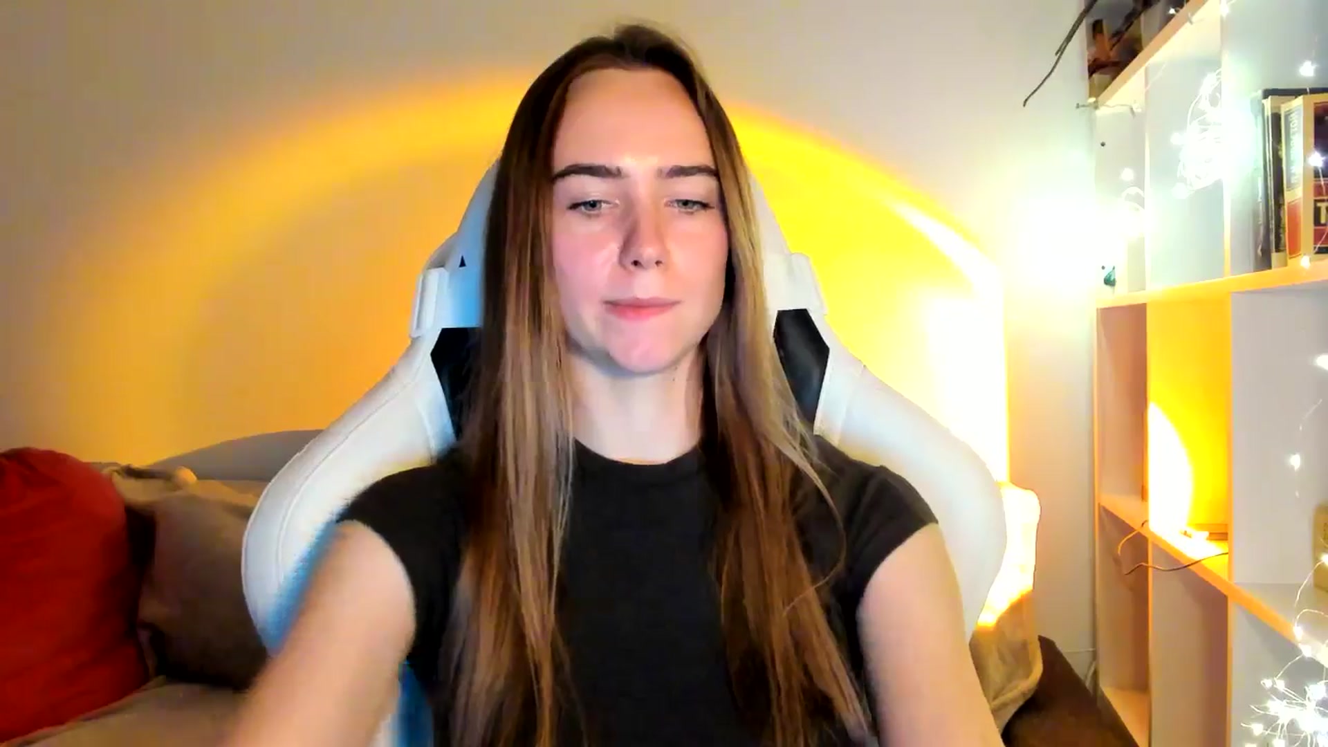 Gallery image thumbnail from OhAlisa's myfreecams stream on, 10/14/2025, 15:18 image 17 of 20