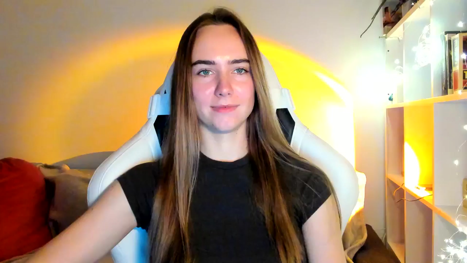 Gallery image thumbnail from OhAlisa's myfreecams stream on, 10/14/2025, 15:18 image 6 of 20