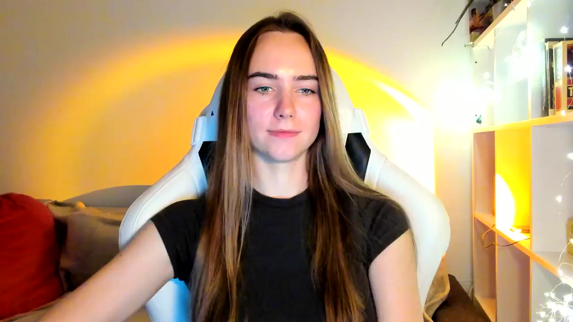 Gallery image thumbnail from OhAlisa's myfreecams stream on, 10/14/2025, 15:18 image 14 of 20