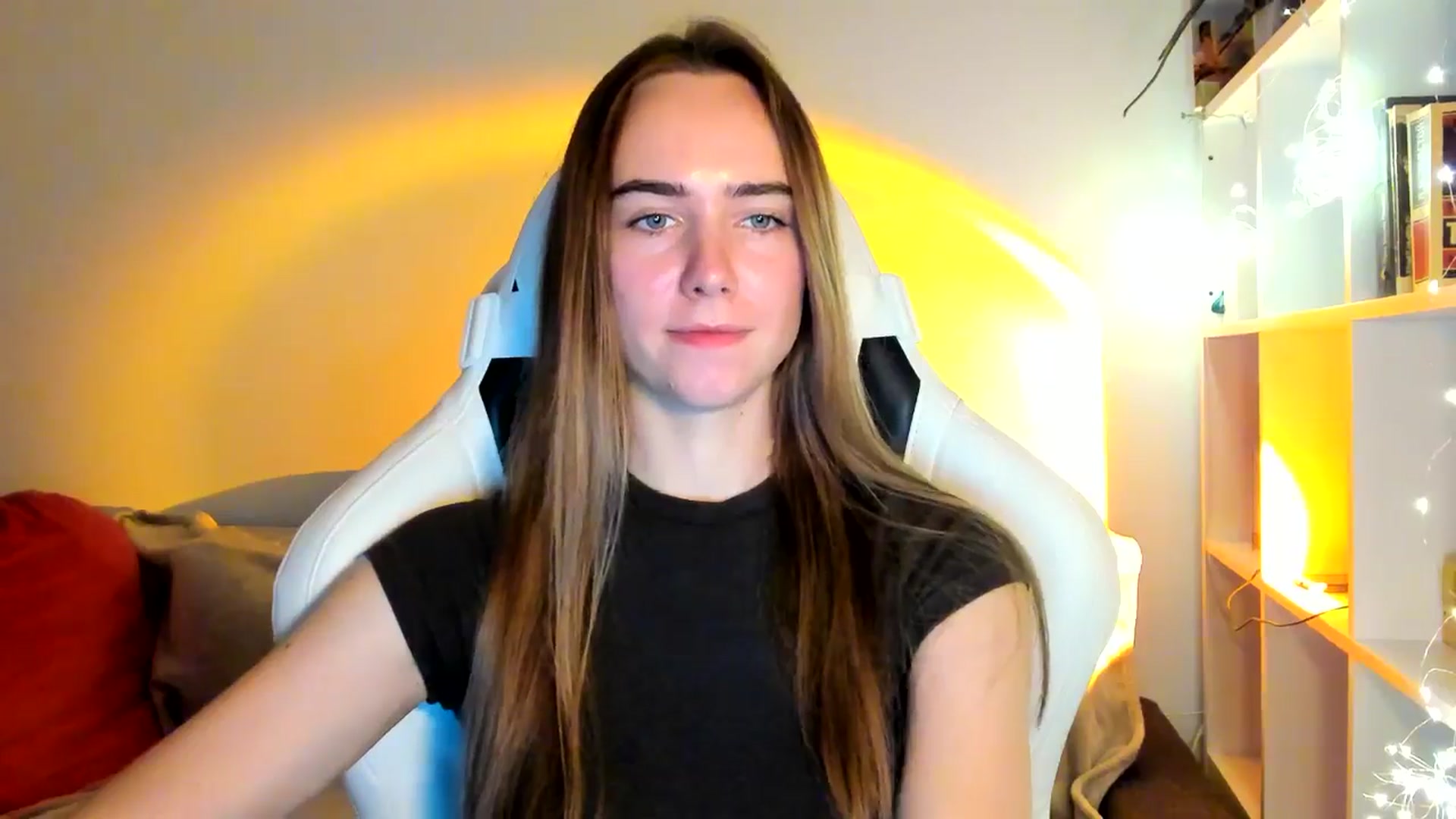 Gallery image thumbnail from OhAlisa's myfreecams stream on, 10/14/2025, 15:18 image 7 of 20