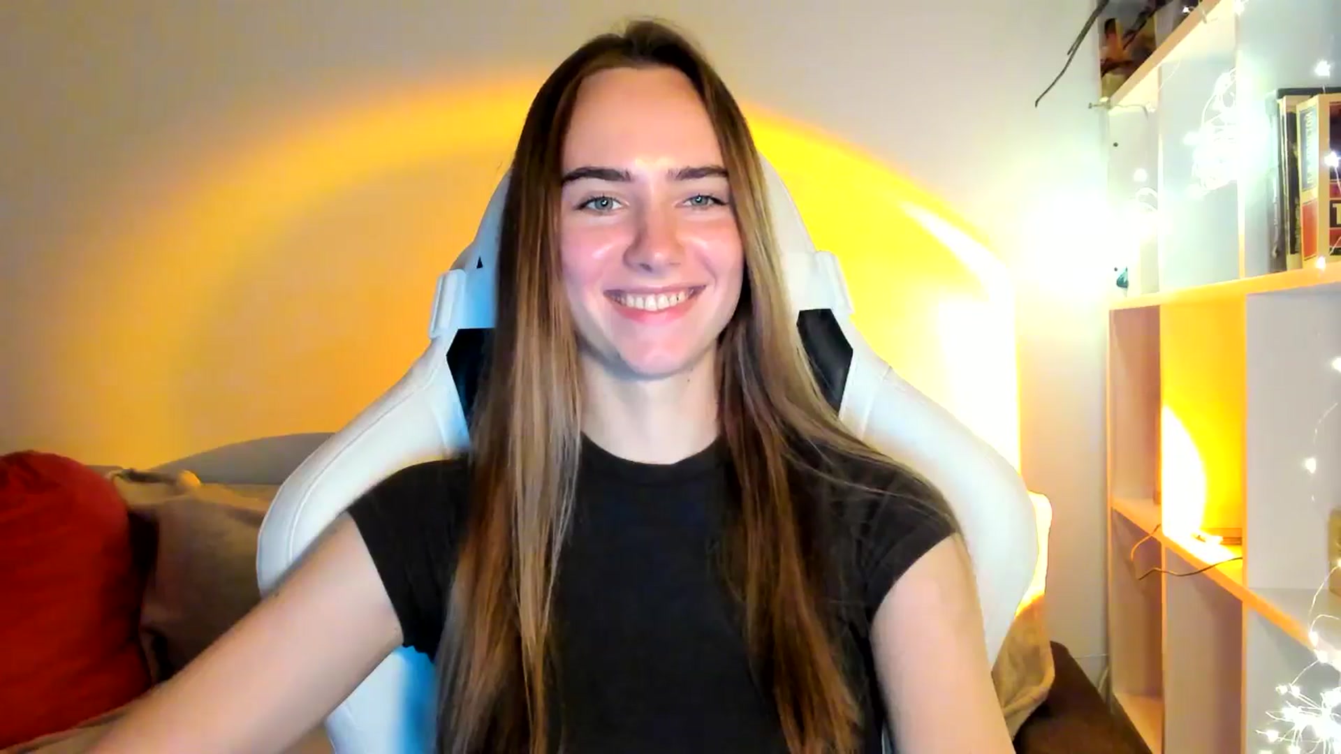 Gallery image thumbnail from OhAlisa's myfreecams stream on, 10/14/2025, 15:18 image 8 of 20