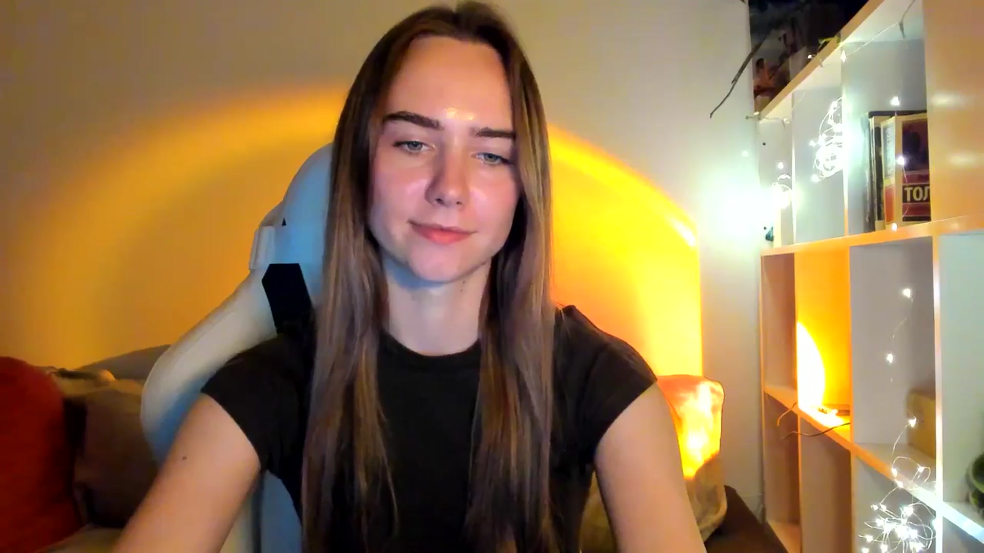 Gallery image thumbnail from OhAlisa's myfreecams stream on, 10/14/2025, 17:29 image 13 of 20