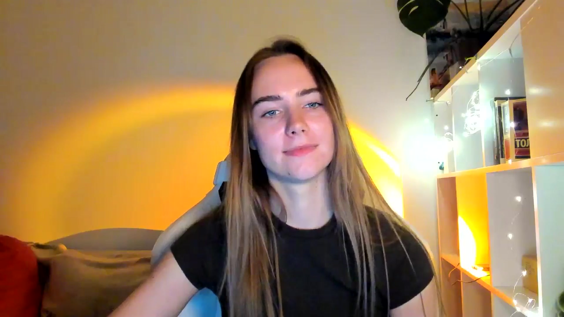 Gallery image thumbnail from OhAlisa's myfreecams stream on, 10/14/2025, 17:29 image 17 of 20