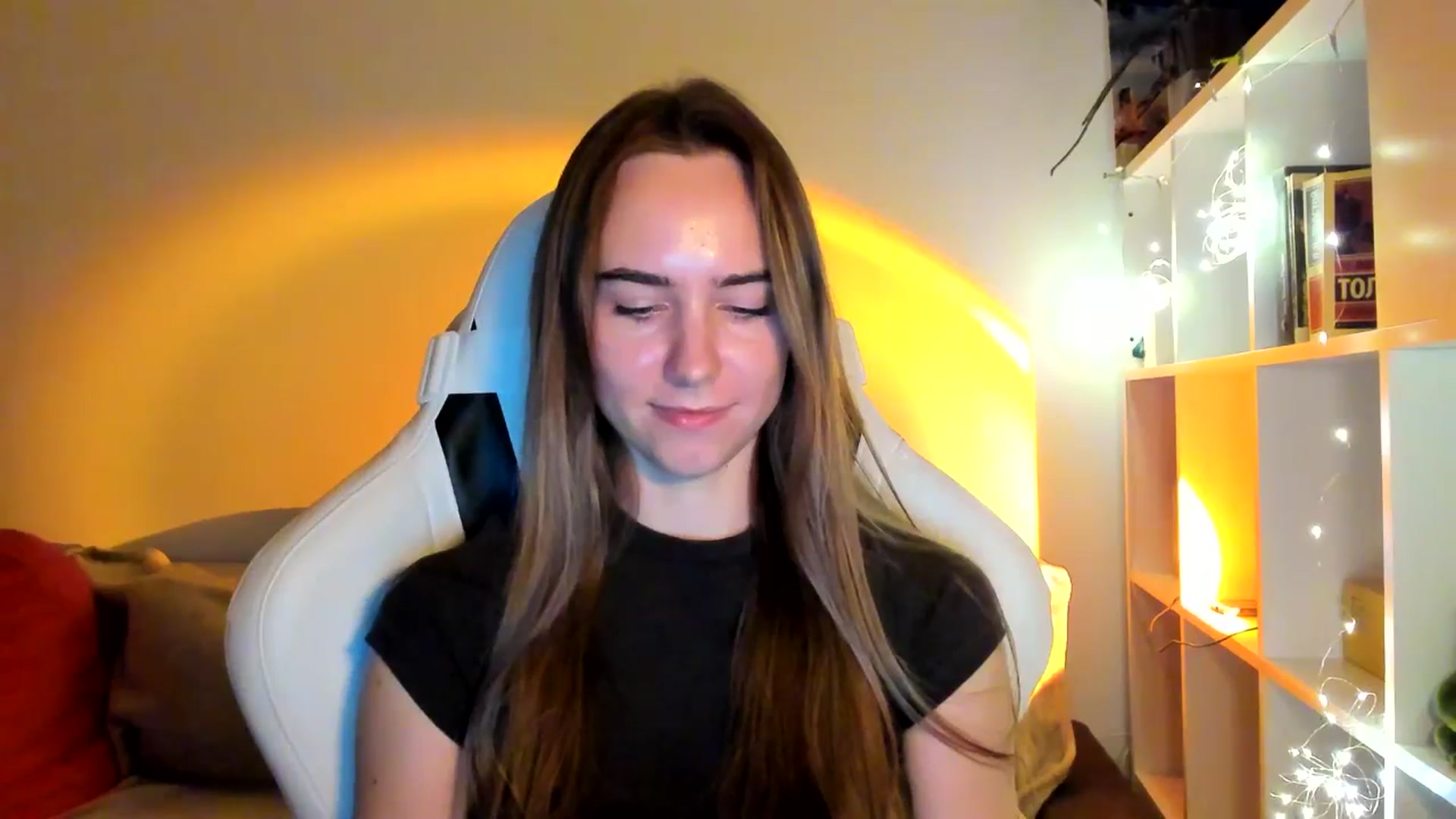 Gallery image thumbnail from OhAlisa's myfreecams stream on, 10/14/2025, 17:29 image 14 of 20