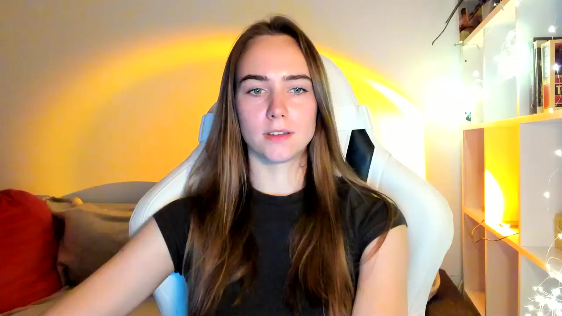 Gallery image thumbnail from OhAlisa's myfreecams stream on, 10/14/2025, 17:29 image 1 of 20