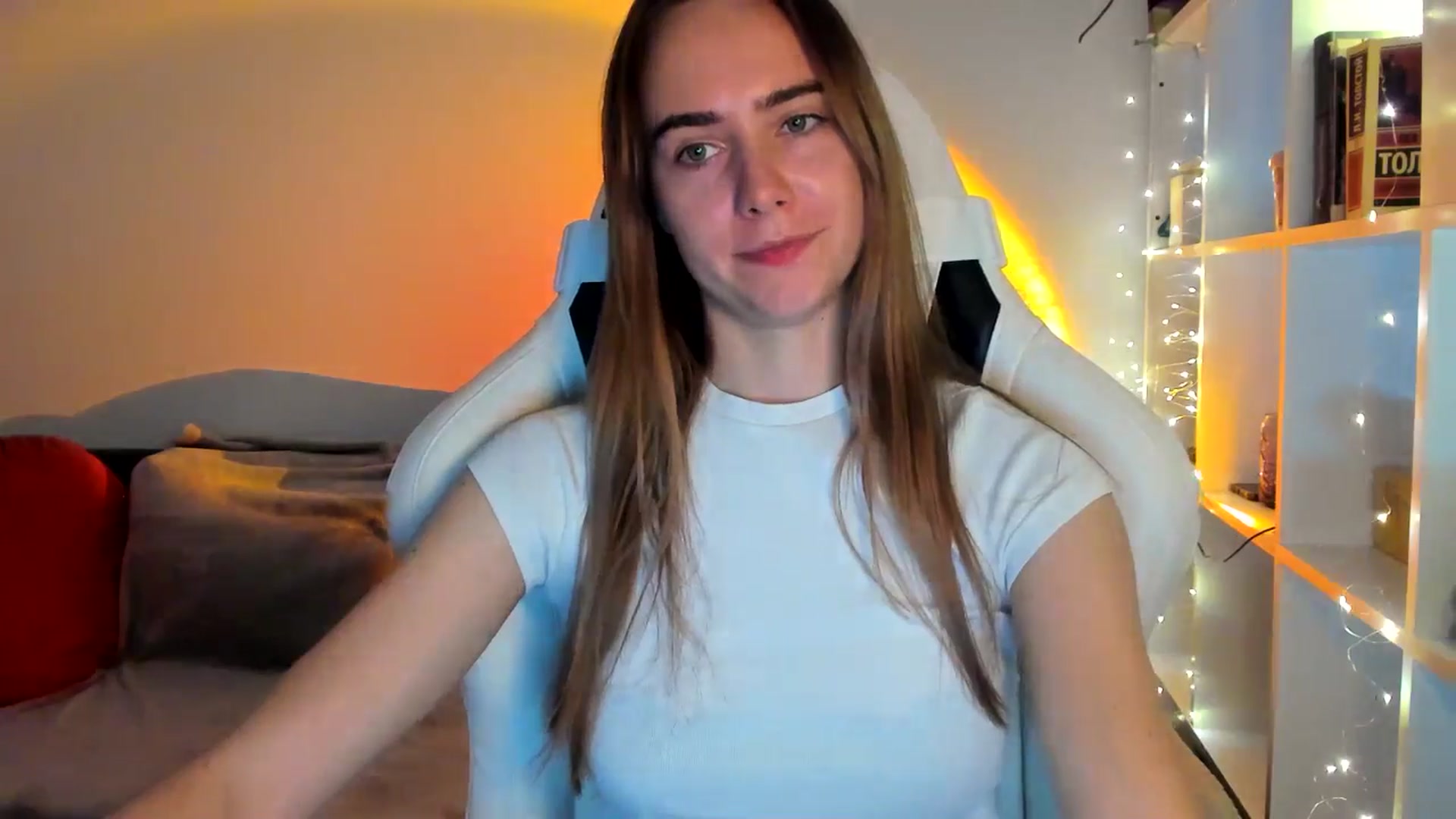 Gallery image thumbnail from OhAlisa's myfreecams stream on, 10/15/2025, 16:36 image 3 of 20