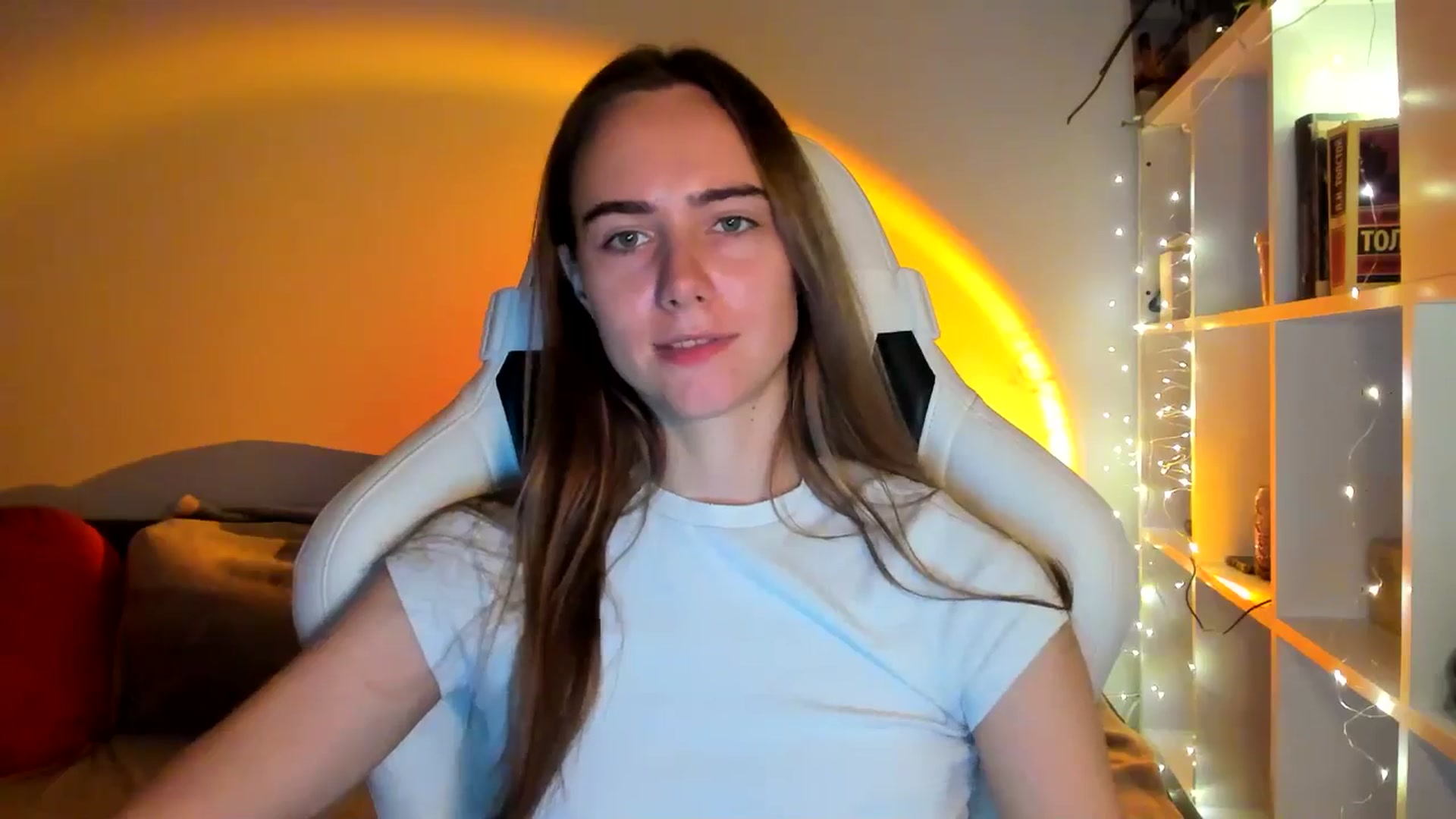 Gallery image thumbnail from OhAlisa's myfreecams stream on, 10/15/2025, 16:36 image 12 of 20