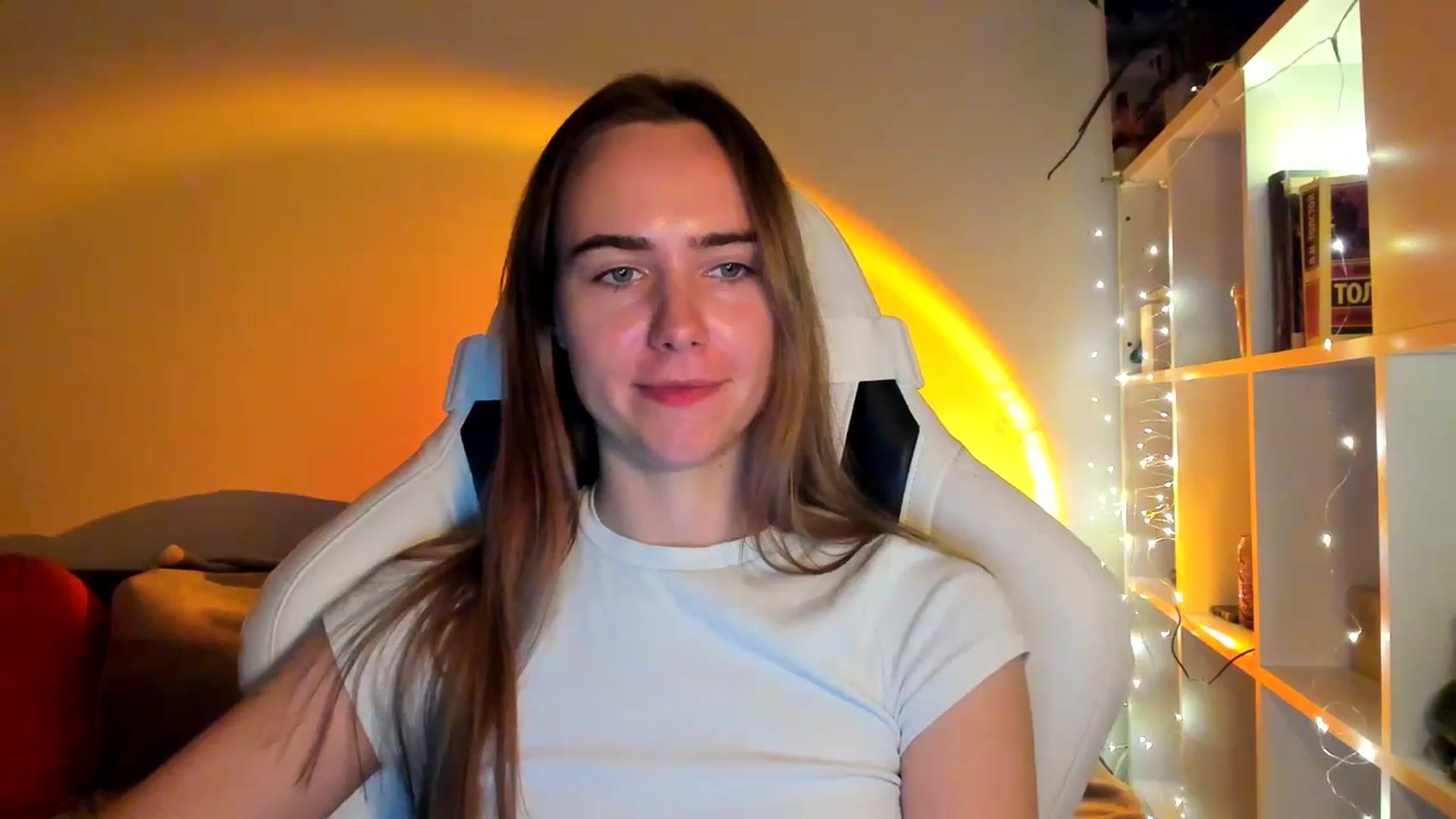 Gallery image thumbnail from OhAlisa's myfreecams stream on, 10/15/2025, 16:36 image 14 of 20