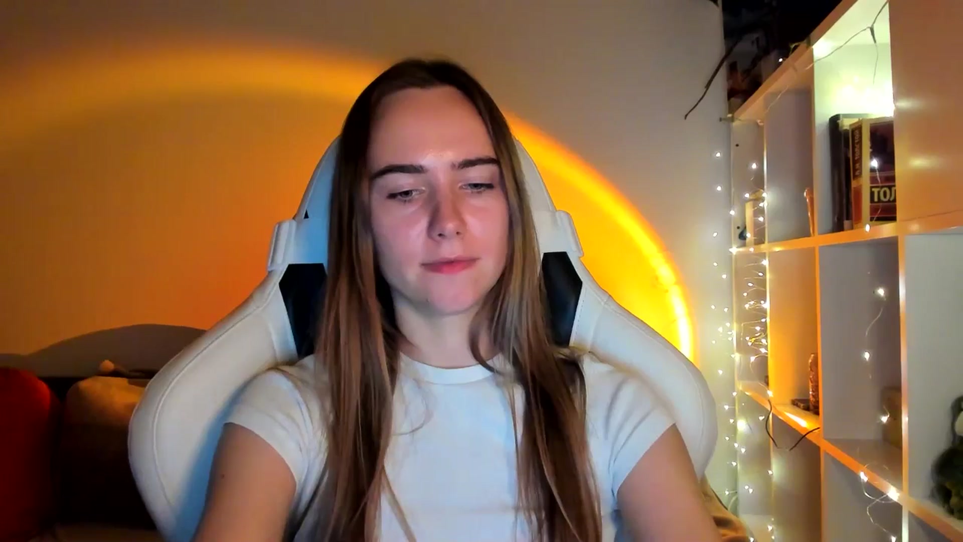 Gallery image thumbnail from OhAlisa's myfreecams stream on, 10/15/2025, 16:36 image 19 of 20