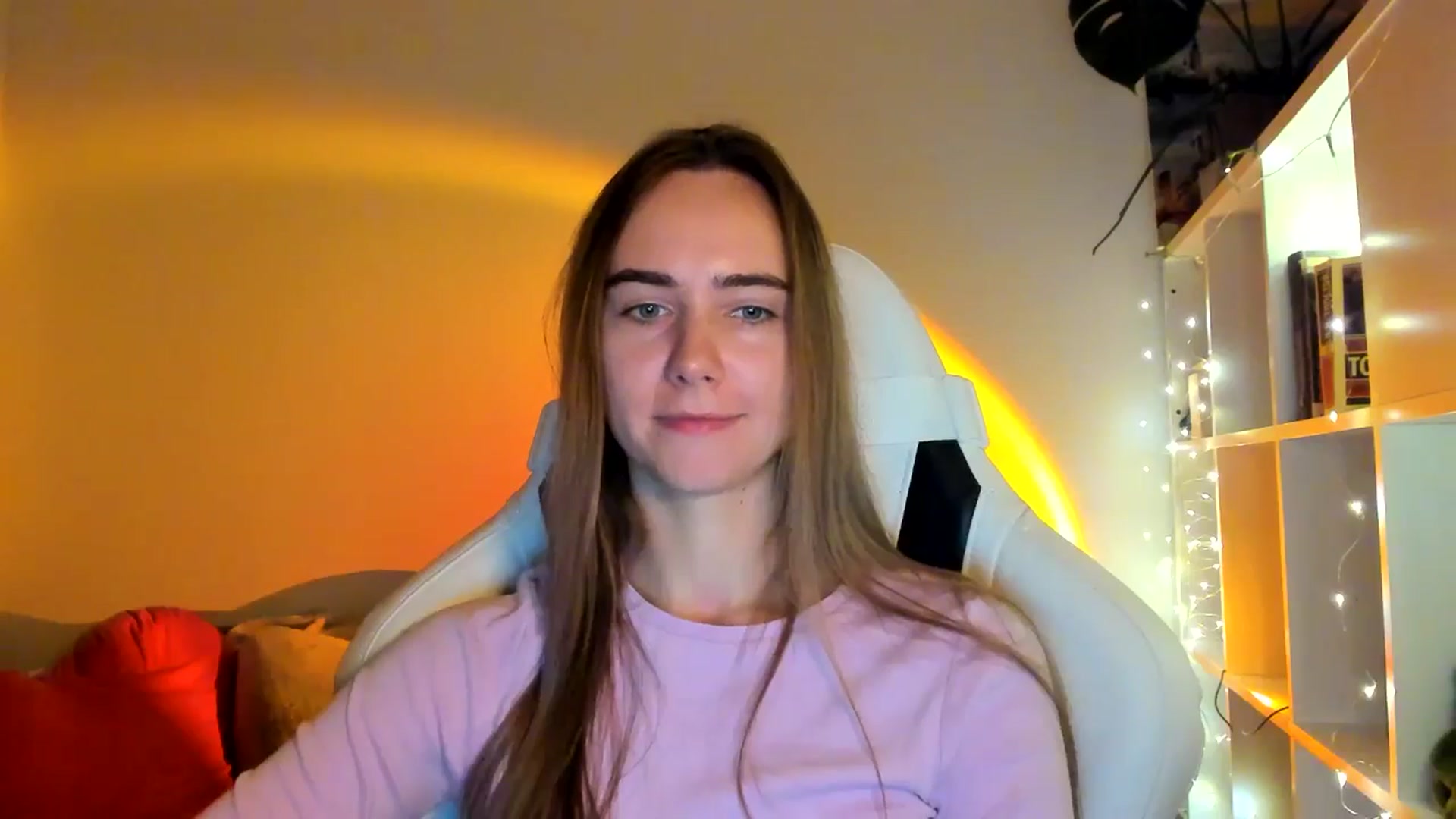 Gallery image thumbnail from OhAlisa's myfreecams stream on, 10/17/2025, 17:10 image 17 of 20