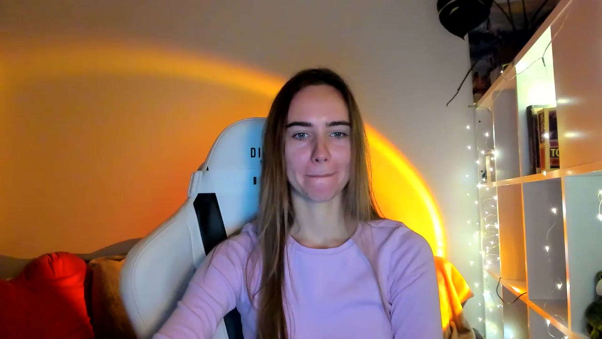 Gallery image thumbnail from OhAlisa's myfreecams stream on, 10/17/2025, 17:10 image 6 of 20