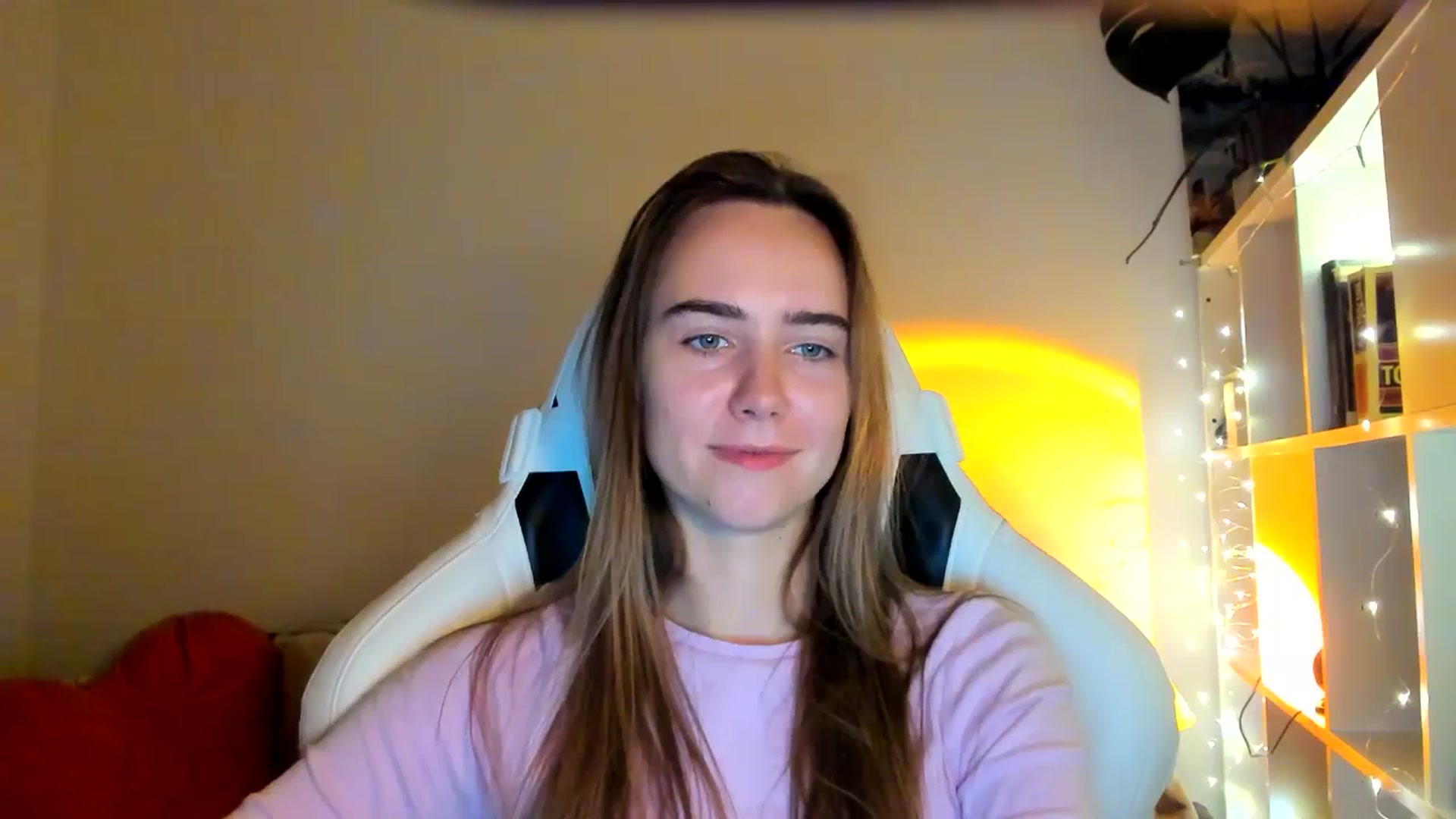 Gallery image thumbnail from OhAlisa's myfreecams stream on, 10/17/2025, 19:49 image 9 of 20