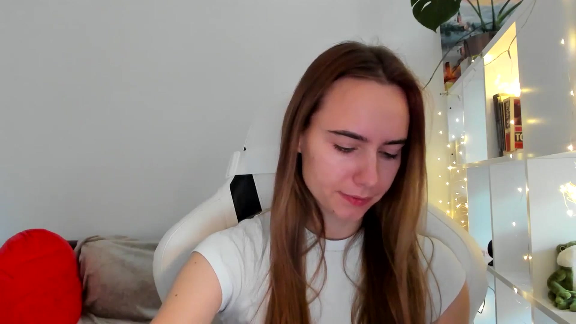 Gallery image thumbnail from OhAlisa's myfreecams stream on, 10/18/2025, 14:50 image 13 of 20