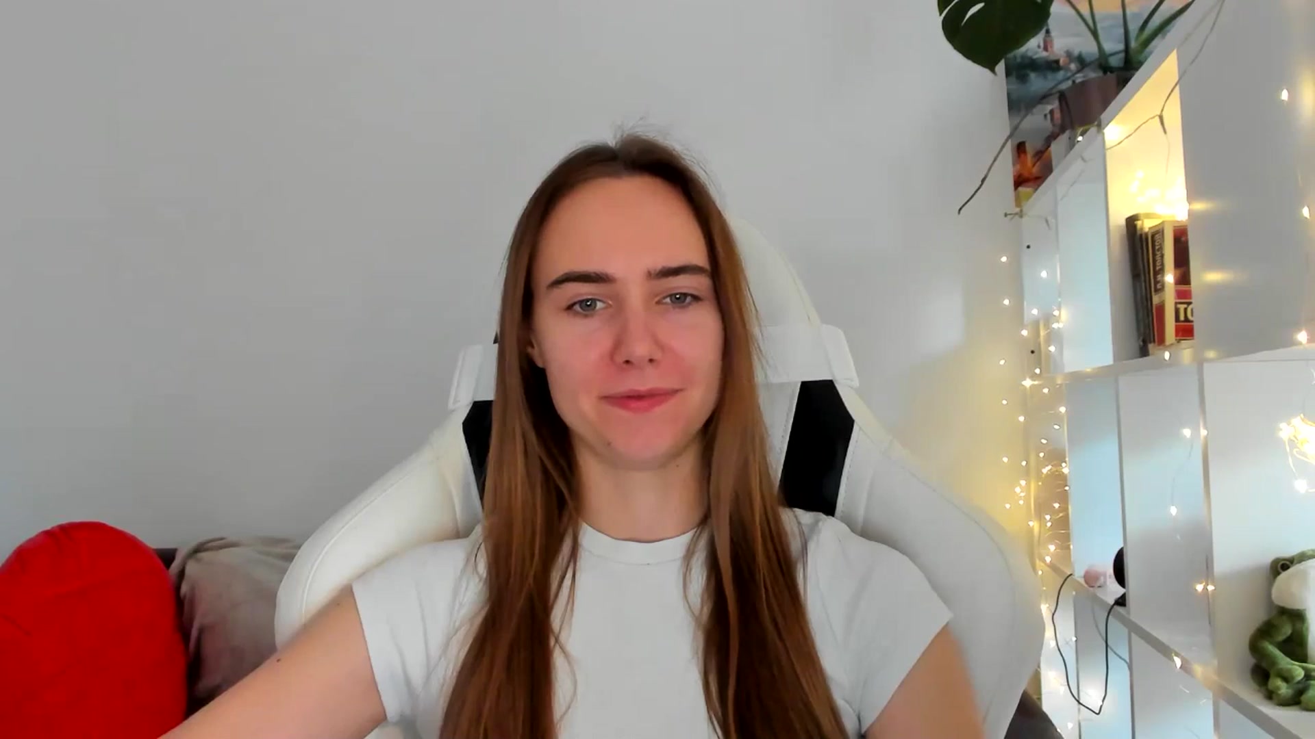 Gallery image thumbnail from OhAlisa's myfreecams stream on, 10/18/2025, 14:50 image 11 of 20