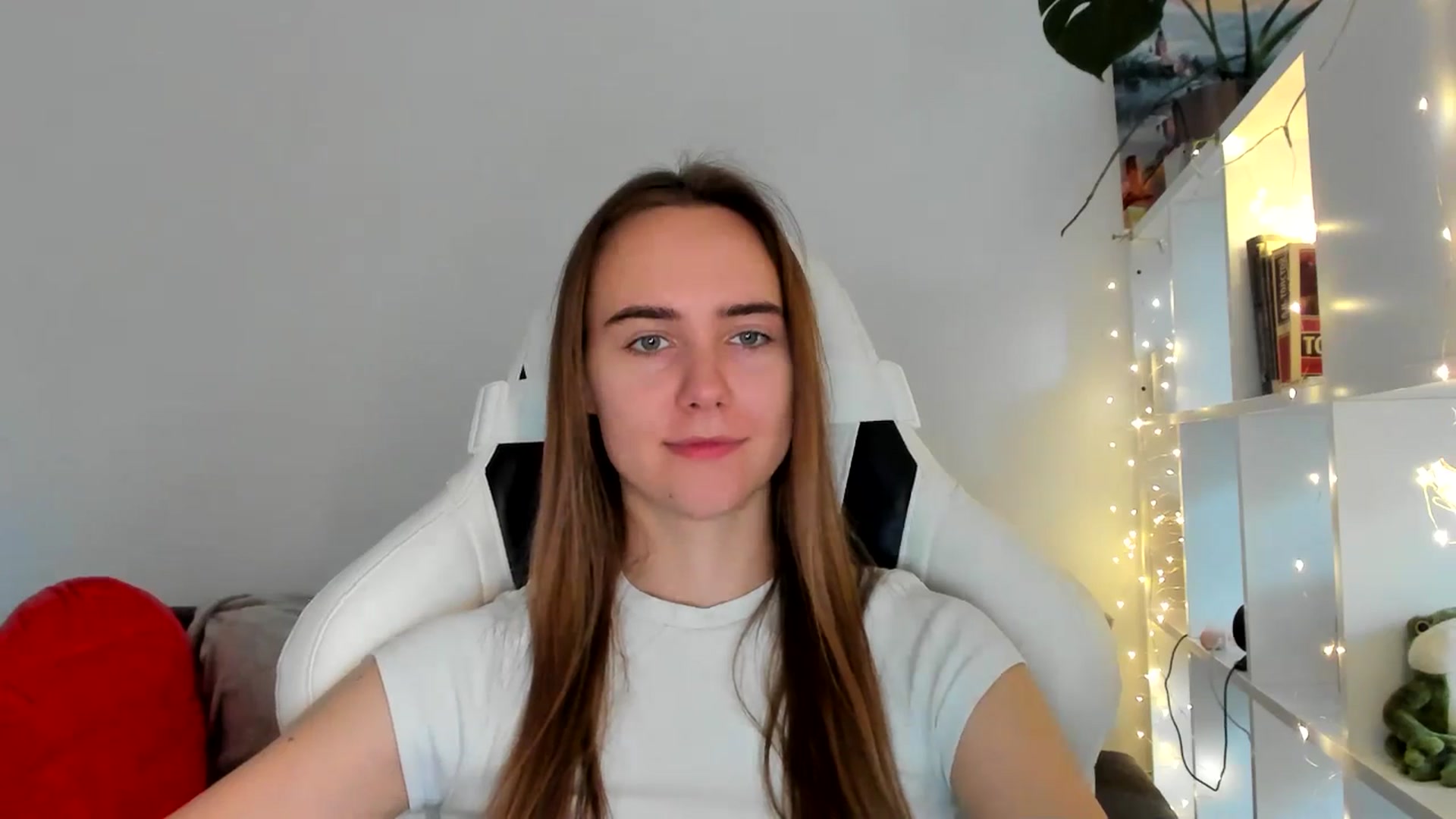 Gallery image thumbnail from OhAlisa's myfreecams stream on, 10/18/2025, 14:50 image 20 of 20