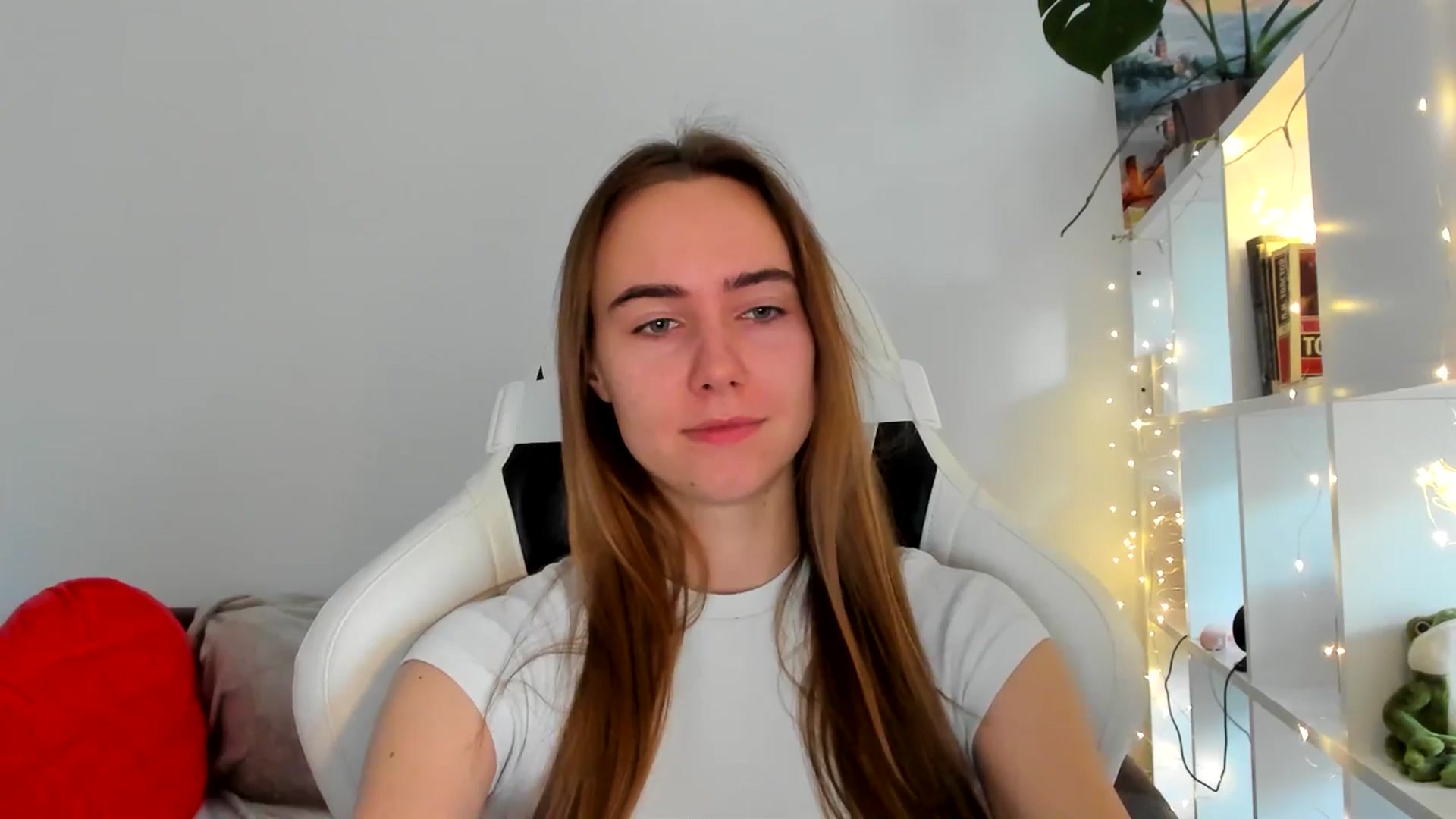 Gallery image thumbnail from OhAlisa's myfreecams stream on, 10/18/2025, 14:50 image 8 of 20