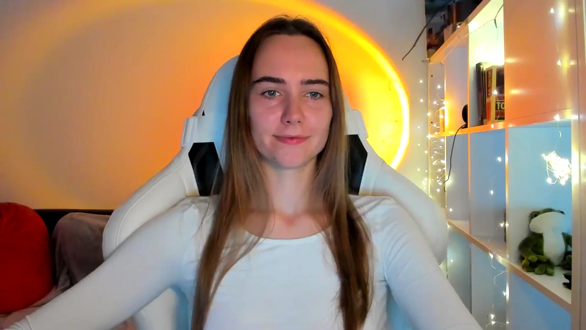 Gallery image thumbnail from OhAlisa's myfreecams stream on, 10/20/2025, 15:32 image 14 of 20
