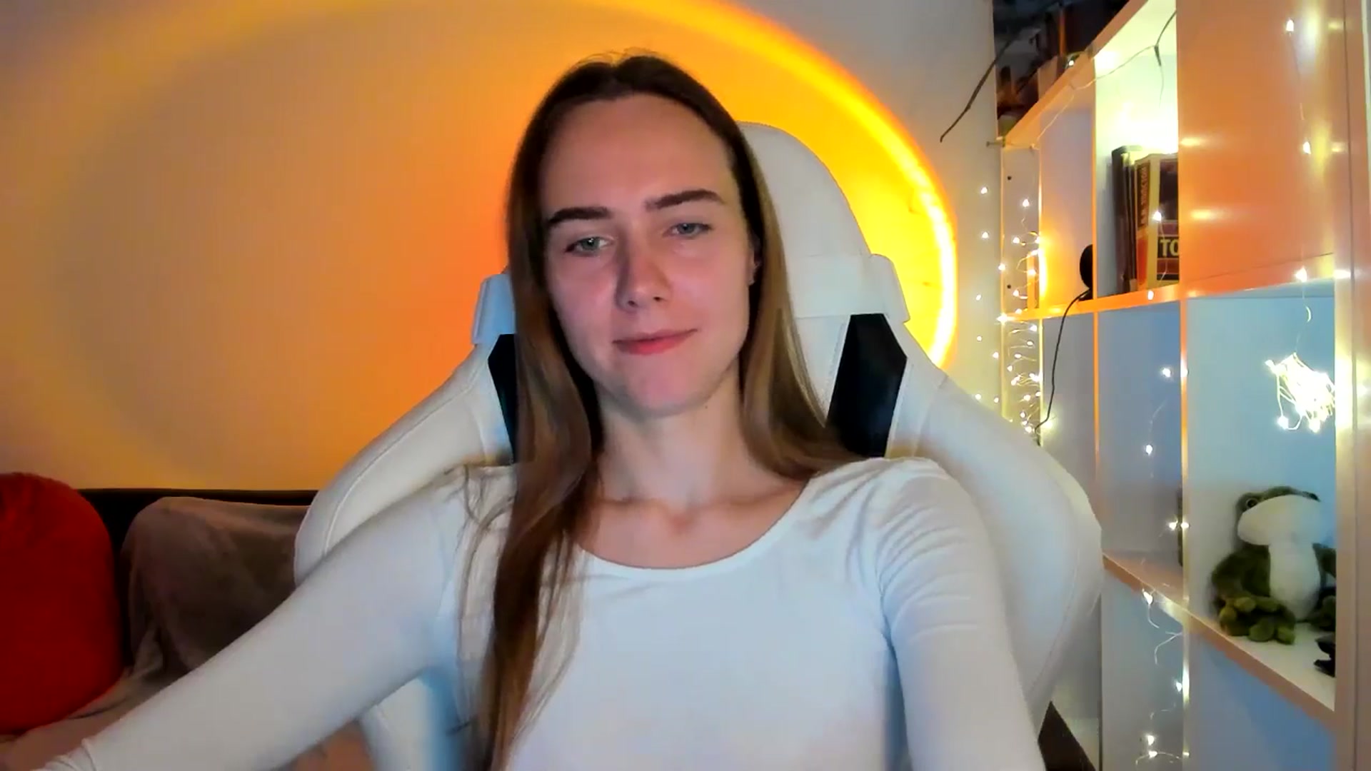 Gallery image thumbnail from OhAlisa's myfreecams stream on, 10/20/2025, 15:32 image 17 of 20