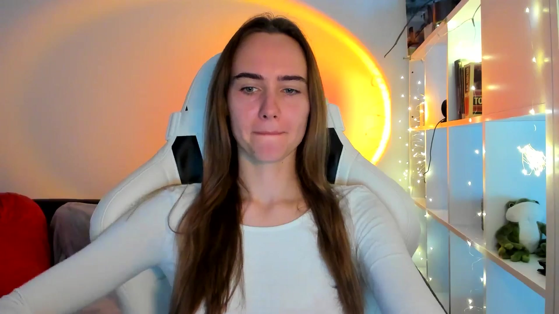 Gallery image thumbnail from OhAlisa's myfreecams stream on, 10/20/2025, 15:32 image 2 of 20