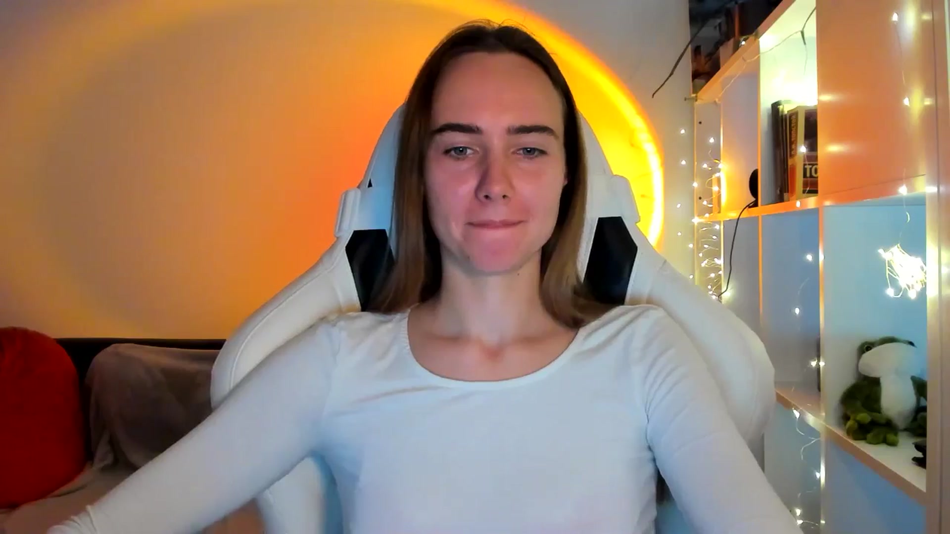 Gallery image thumbnail from OhAlisa's myfreecams stream on, 10/20/2025, 15:32 image 16 of 20