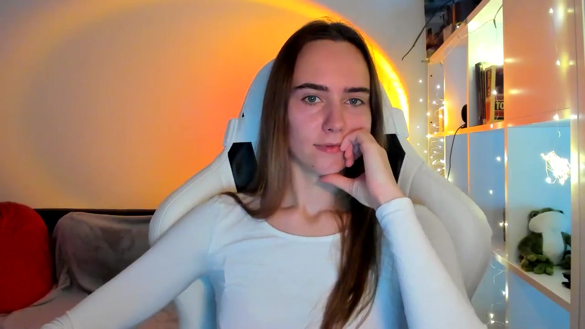 Gallery image thumbnail from OhAlisa's myfreecams stream on, 10/20/2025, 15:32 image 11 of 20