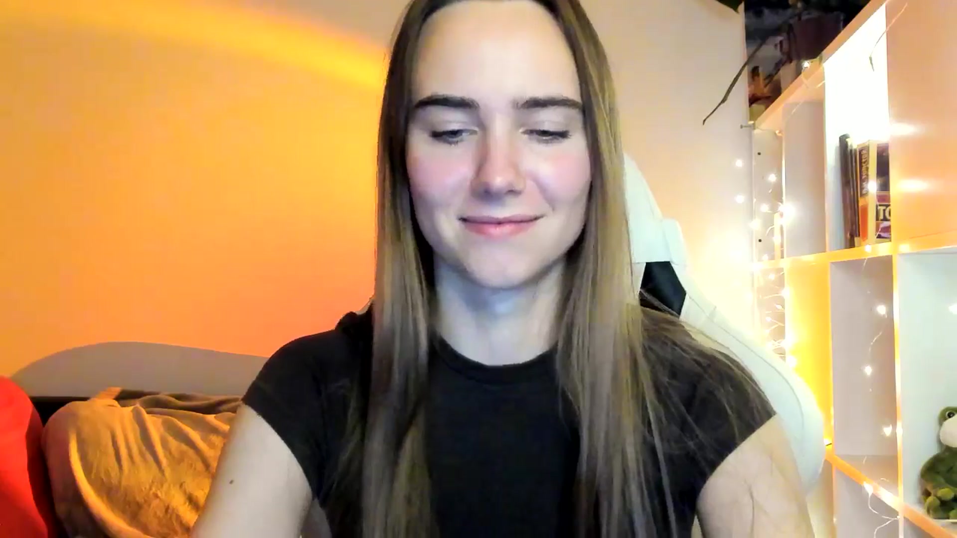 Gallery image thumbnail from OhAlisa's myfreecams stream on, 10/21/2025, 16:16 image 15 of 20