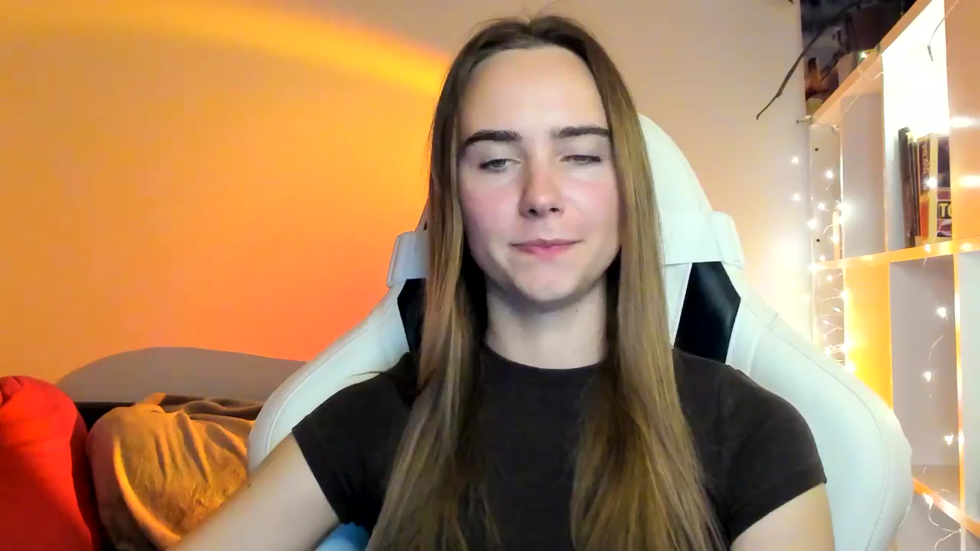 Gallery image thumbnail from OhAlisa's myfreecams stream on, 10/21/2025, 16:16 image 7 of 20