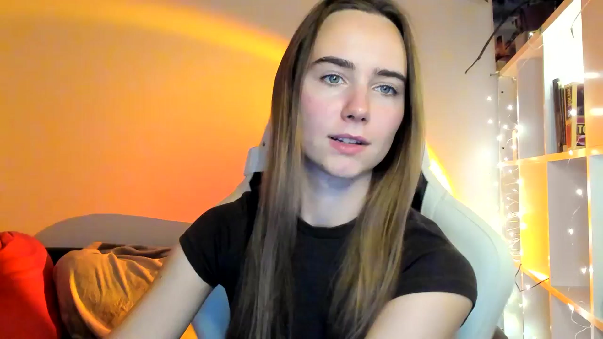 Gallery image thumbnail from OhAlisa's myfreecams stream on, 10/21/2025, 16:16 image 6 of 20