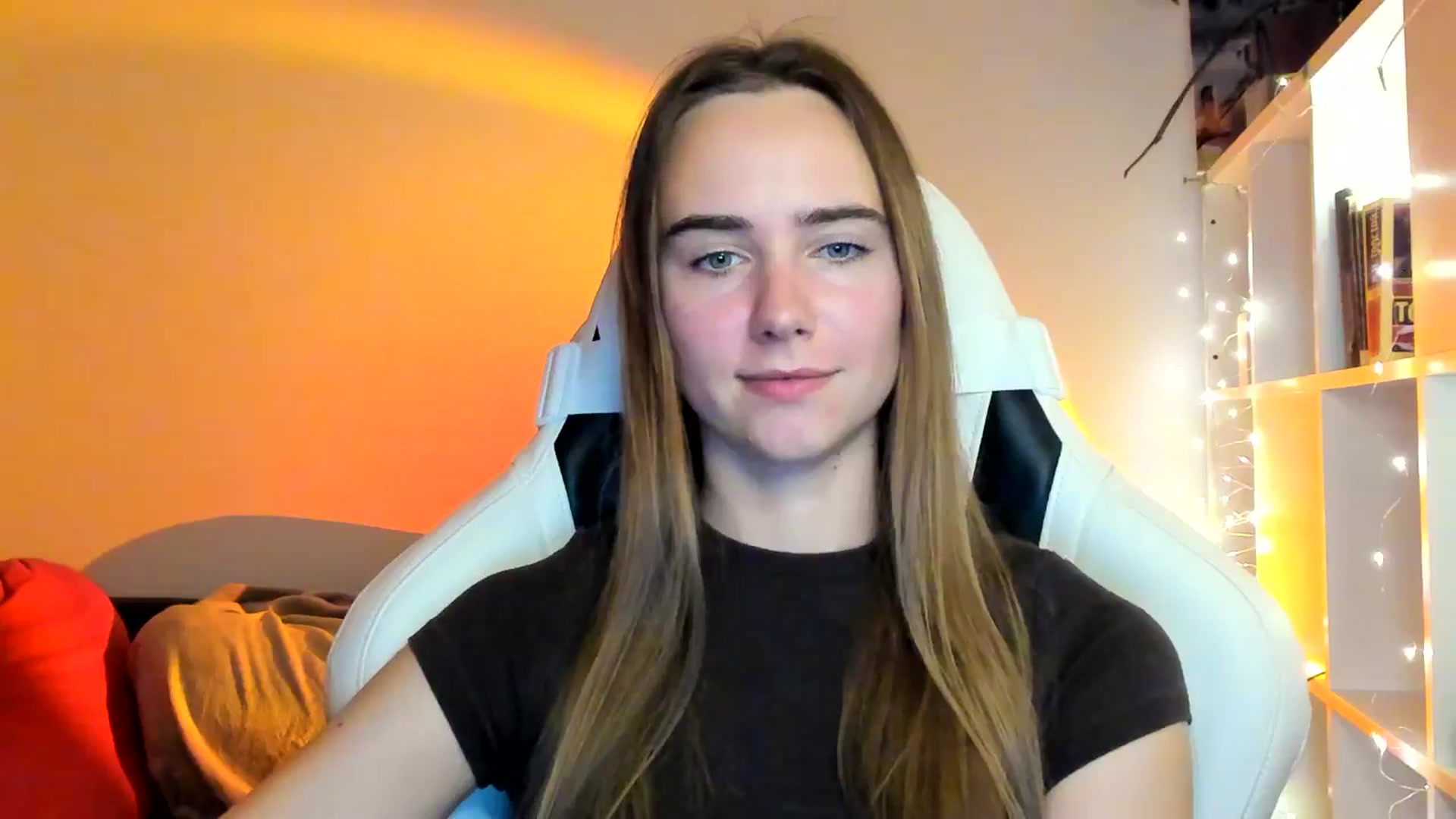 Gallery image thumbnail from OhAlisa's myfreecams stream on, 10/21/2025, 16:16 image 9 of 20