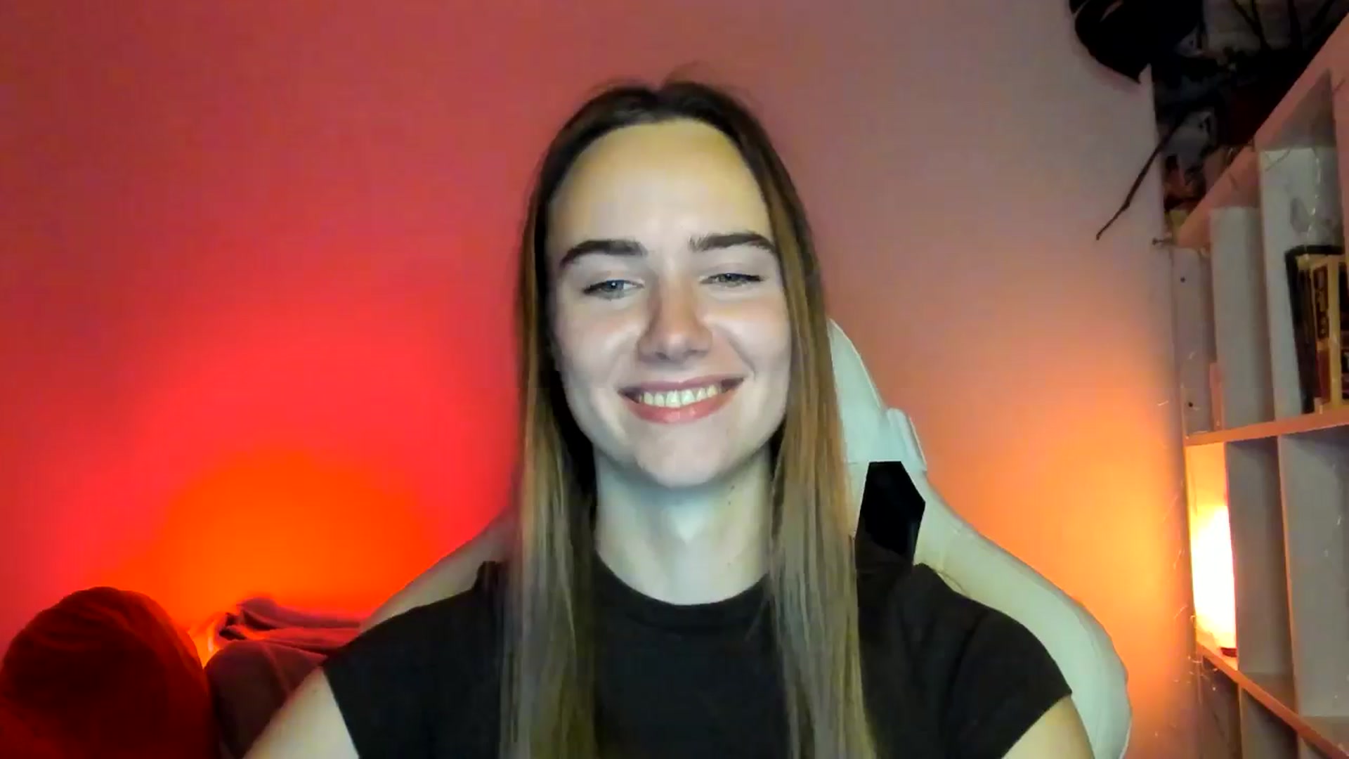 Gallery image thumbnail from OhAlisa's myfreecams stream on, 10/21/2025, 18:18 image 14 of 20