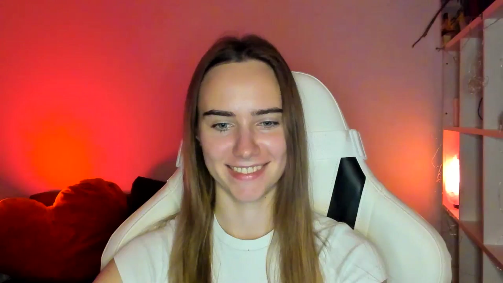 Gallery image thumbnail from OhAlisa's myfreecams stream on, 10/22/2025, 17:12 image 2 of 20