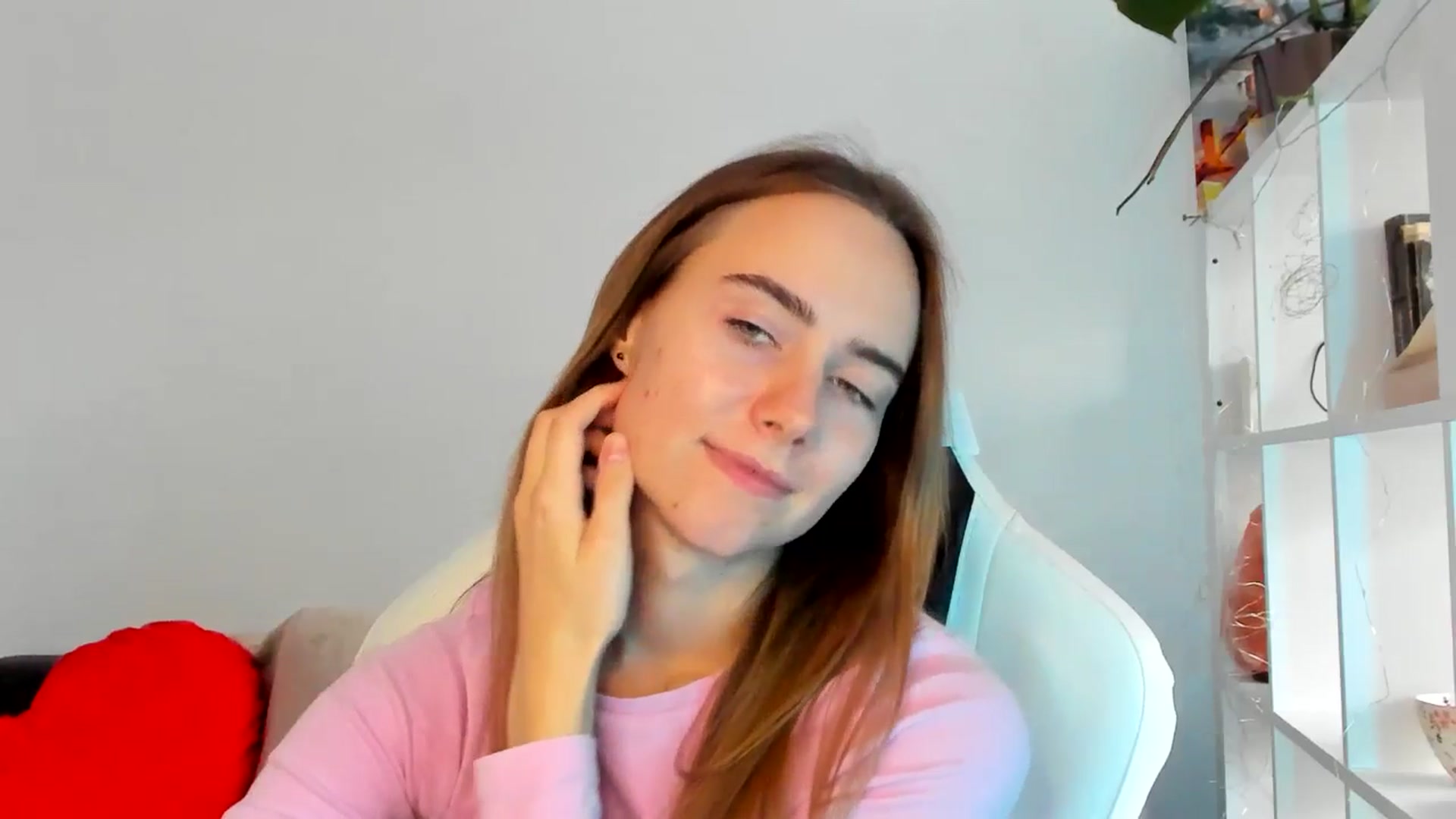 Gallery image thumbnail from OhAlisa's myfreecams stream on, 10/23/2025, 14:45 image 17 of 20