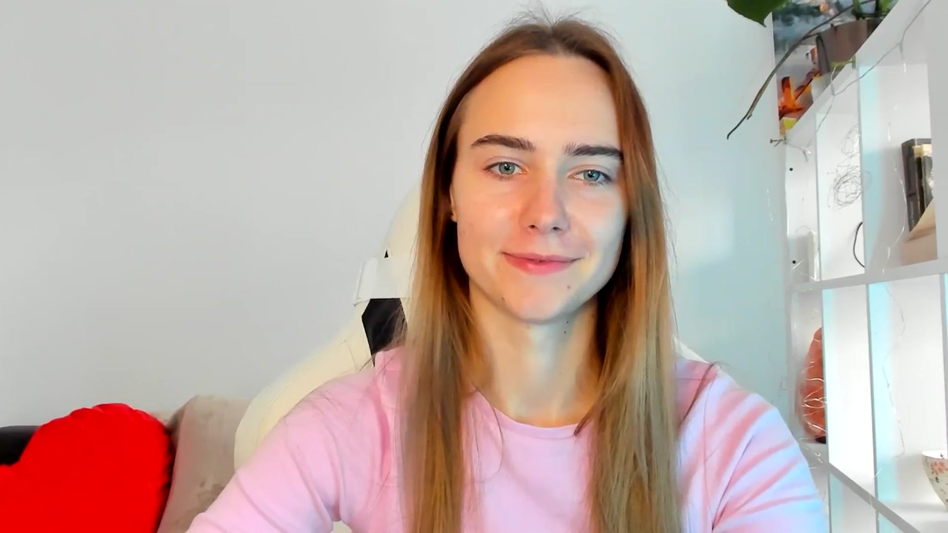 Gallery image thumbnail from OhAlisa's myfreecams stream on, 10/23/2025, 14:45 image 7 of 20