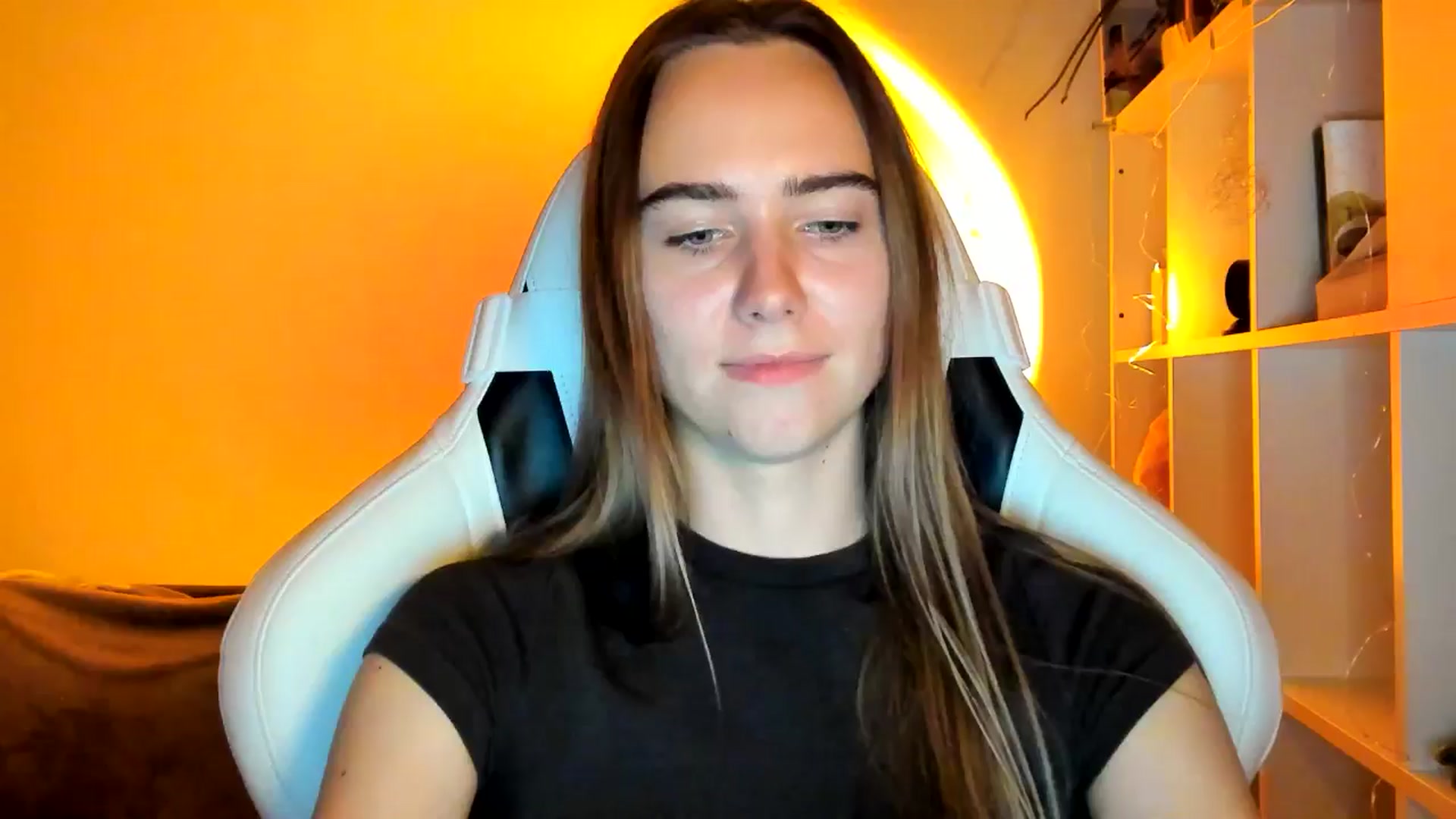 Gallery image thumbnail from OhAlisa's myfreecams stream on, 10/27/2025, 20:50 image 8 of 20