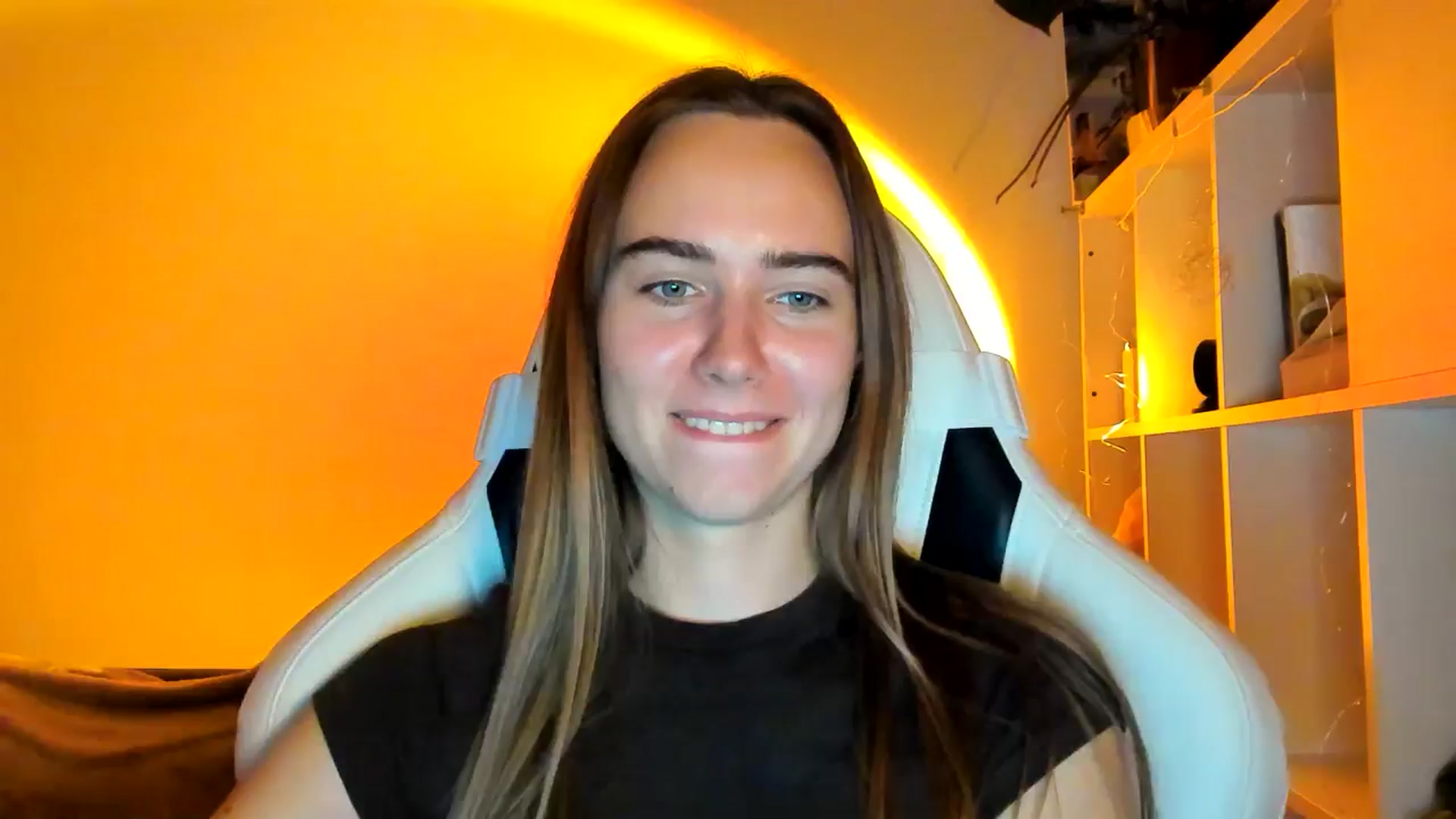 Gallery image thumbnail from OhAlisa's myfreecams stream on, 10/27/2025, 20:50 image 3 of 20