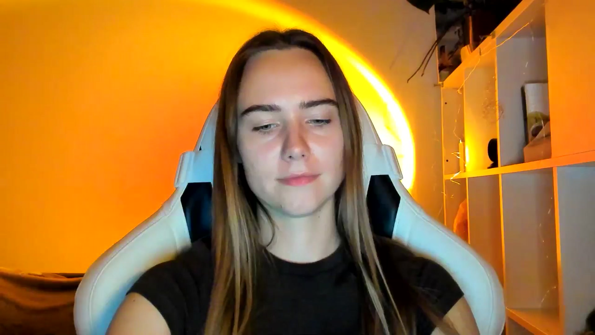 Gallery image thumbnail from OhAlisa's myfreecams stream on, 10/27/2025, 20:50 image 4 of 20