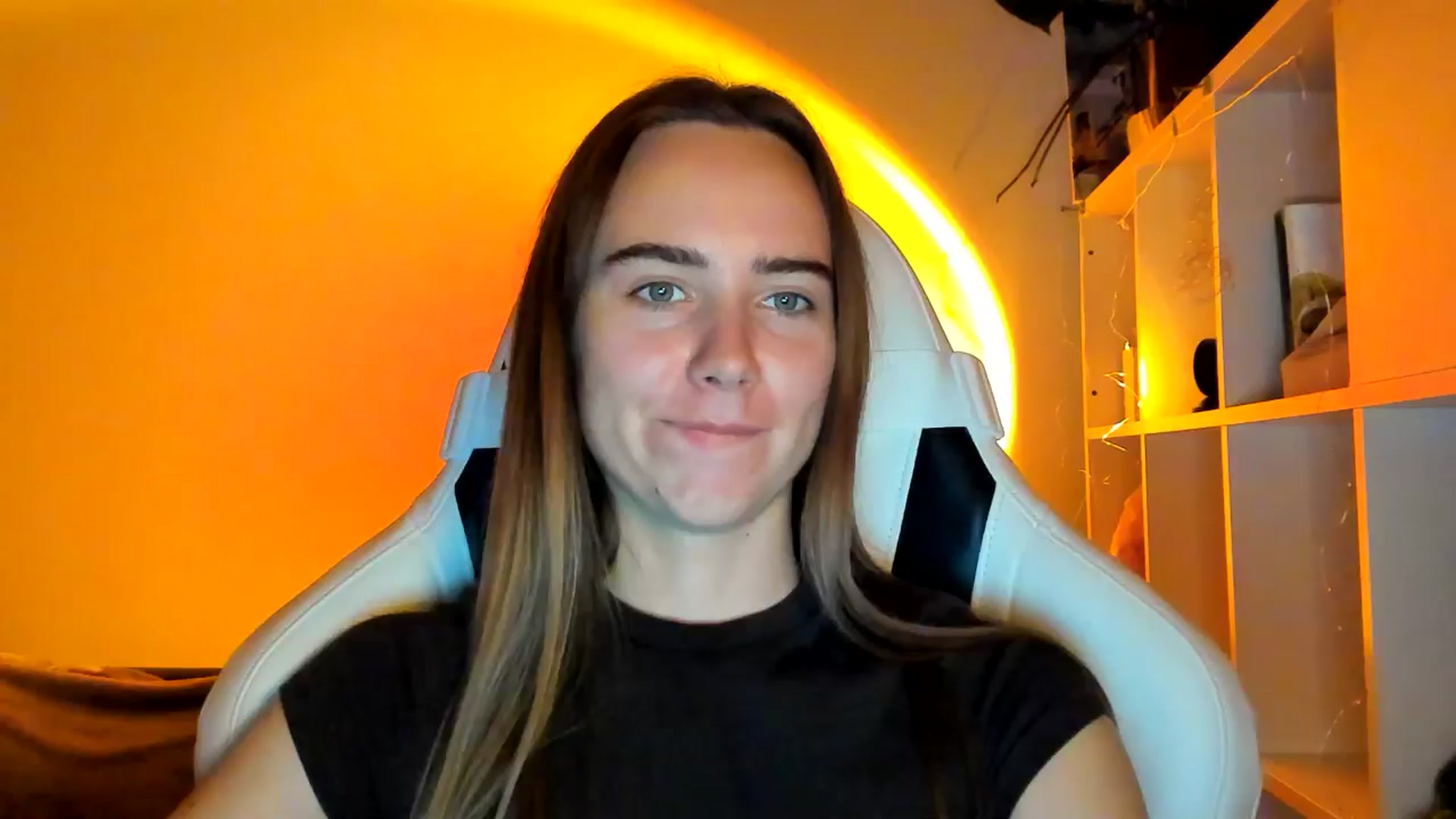 Gallery image thumbnail from OhAlisa's myfreecams stream on, 10/27/2025, 20:50 image 1 of 20