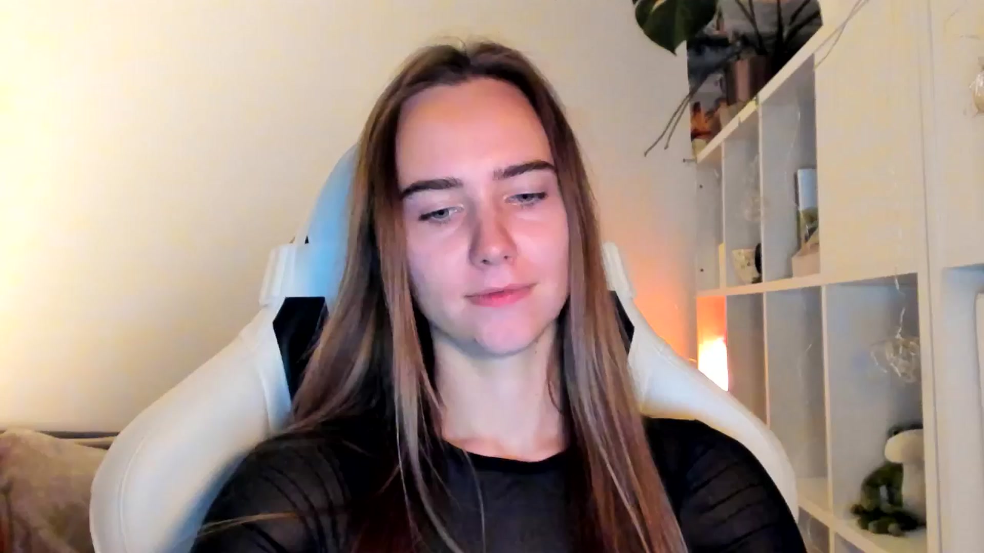 Gallery image thumbnail from OhAlisa's myfreecams stream on, 10/28/2025, 19:48 image 13 of 20