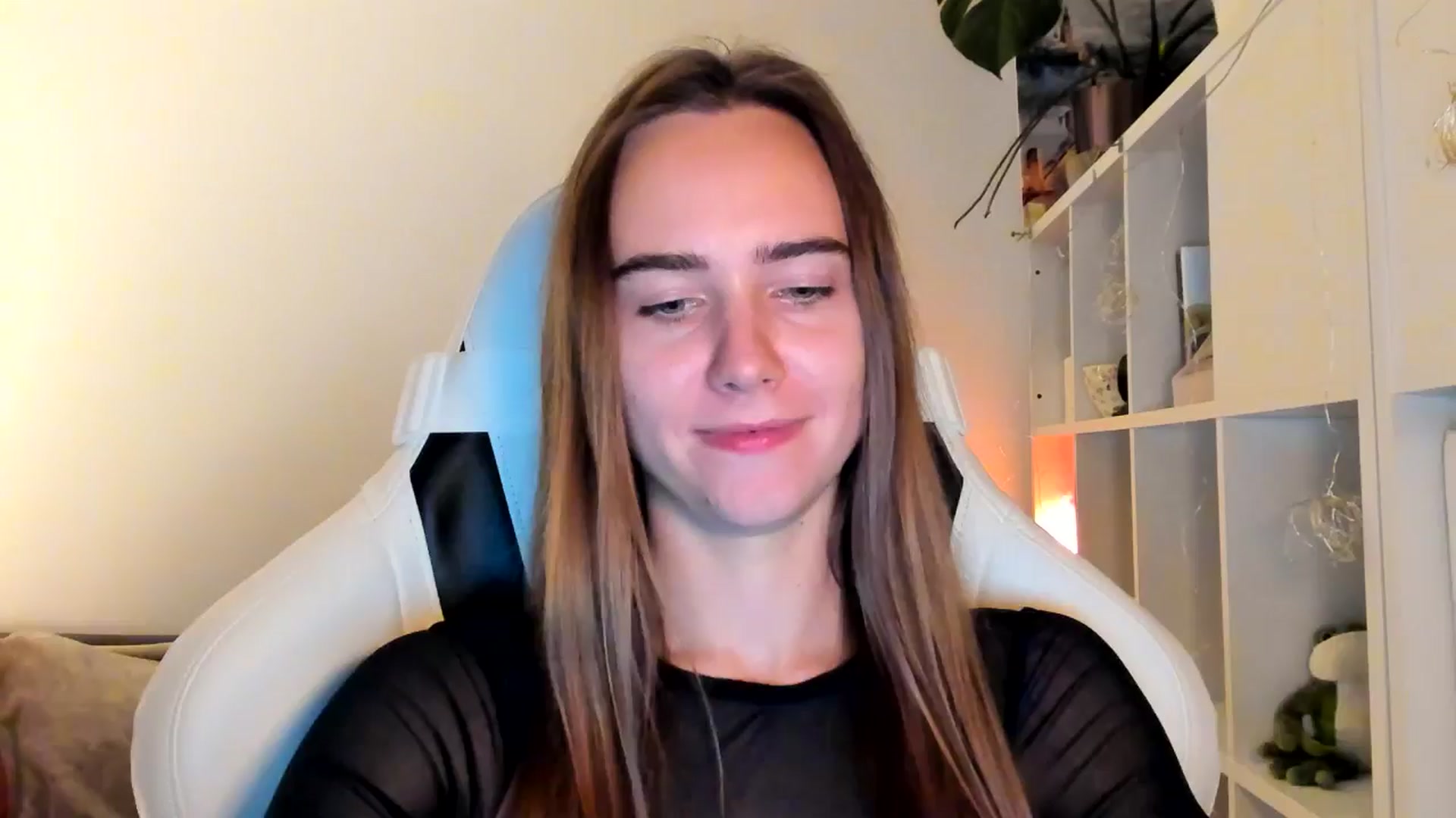 Gallery image thumbnail from OhAlisa's myfreecams stream on, 10/28/2025, 19:48 image 7 of 20