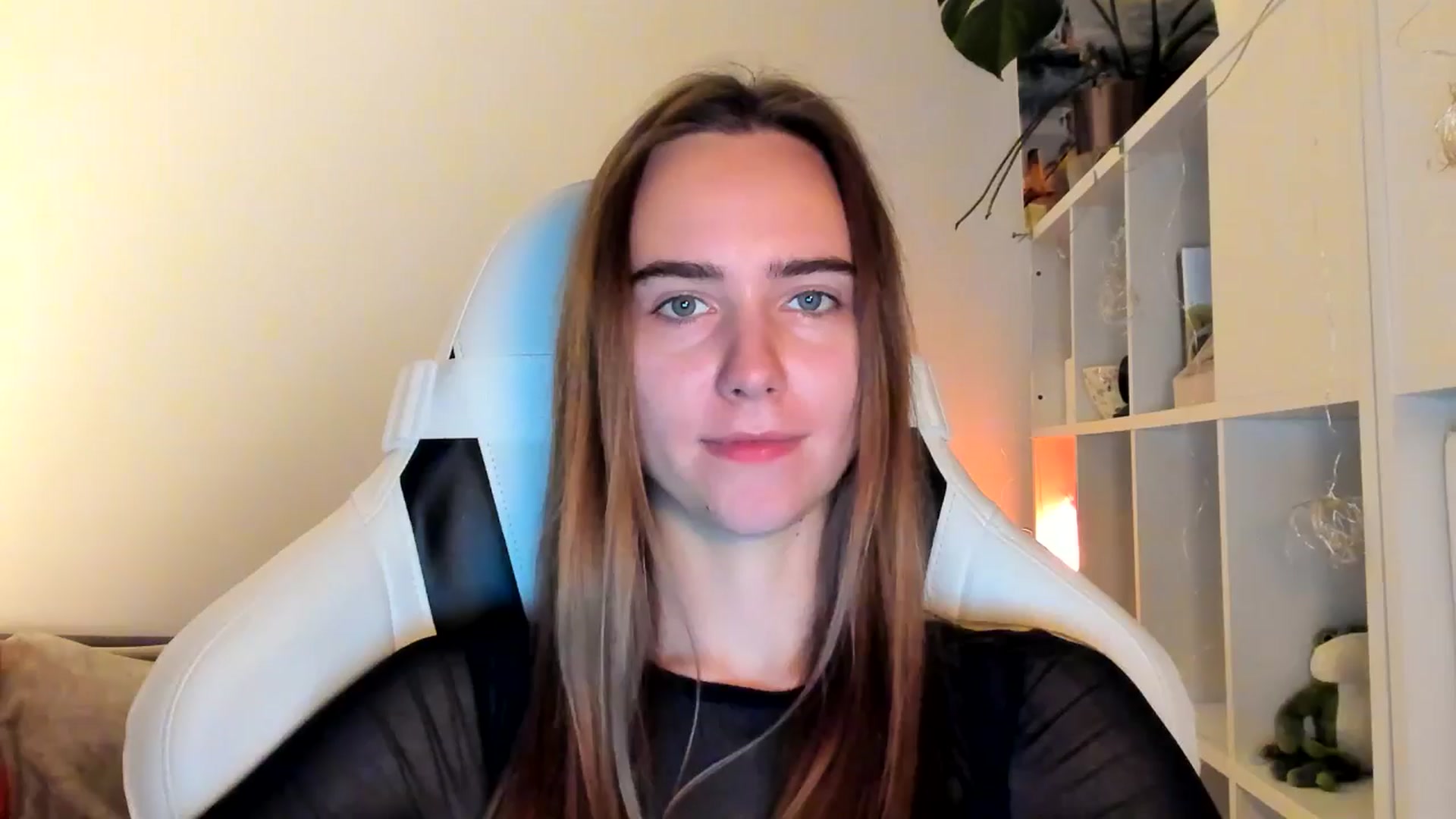 Gallery image thumbnail from OhAlisa's myfreecams stream on, 10/28/2025, 19:48 image 1 of 20