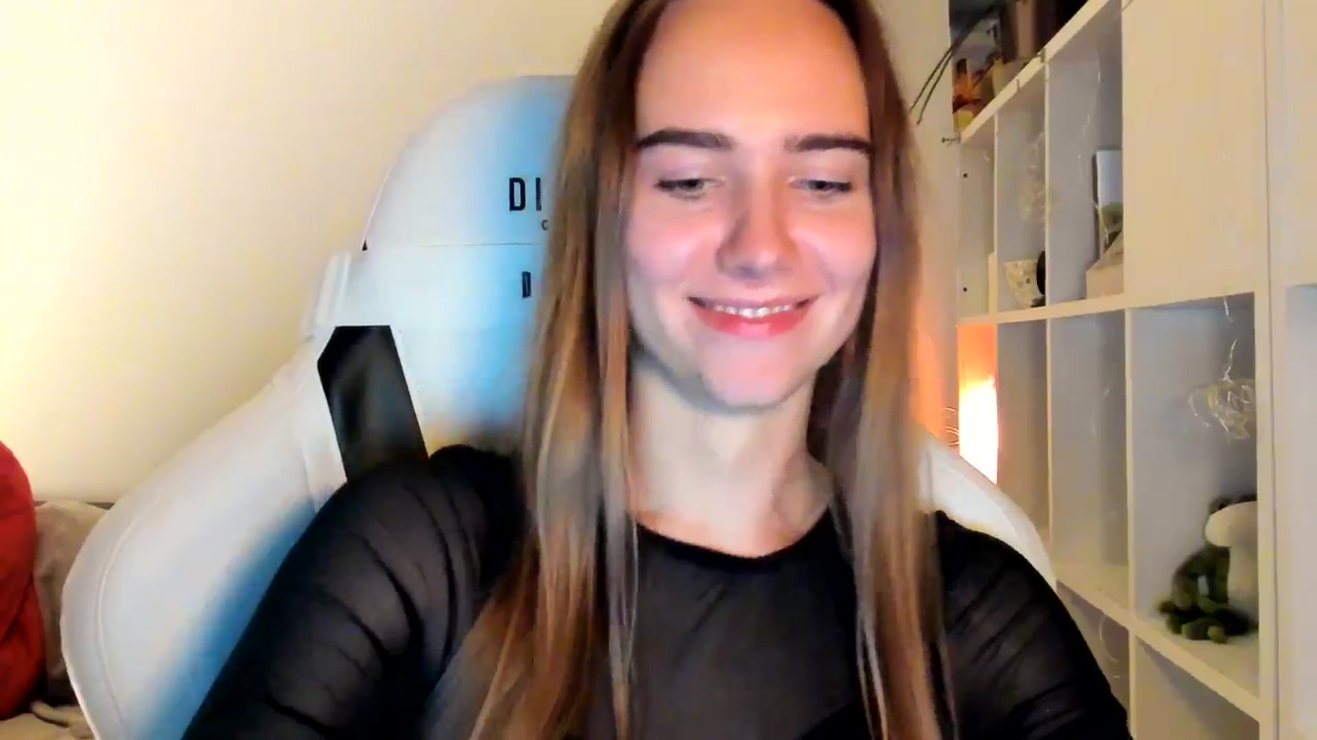 Gallery image thumbnail from OhAlisa's myfreecams stream on, 10/28/2025, 21:01 image 11 of 20
