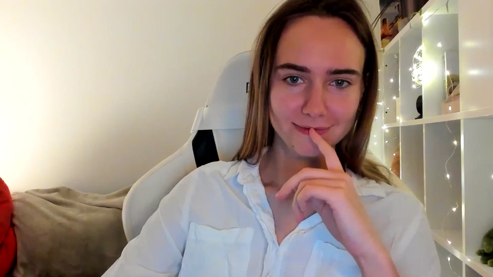 Gallery image thumbnail from OhAlisa's myfreecams stream on, 10/29/2025, 20:51 image 20 of 20