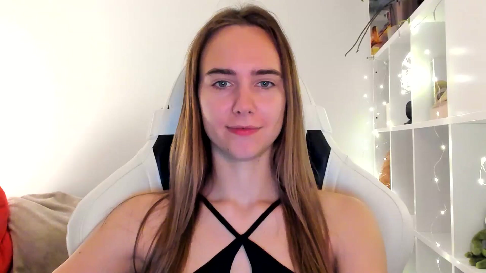 Gallery image thumbnail from OhAlisa's myfreecams stream on, 10/29/2025, 20:51 image 14 of 20
