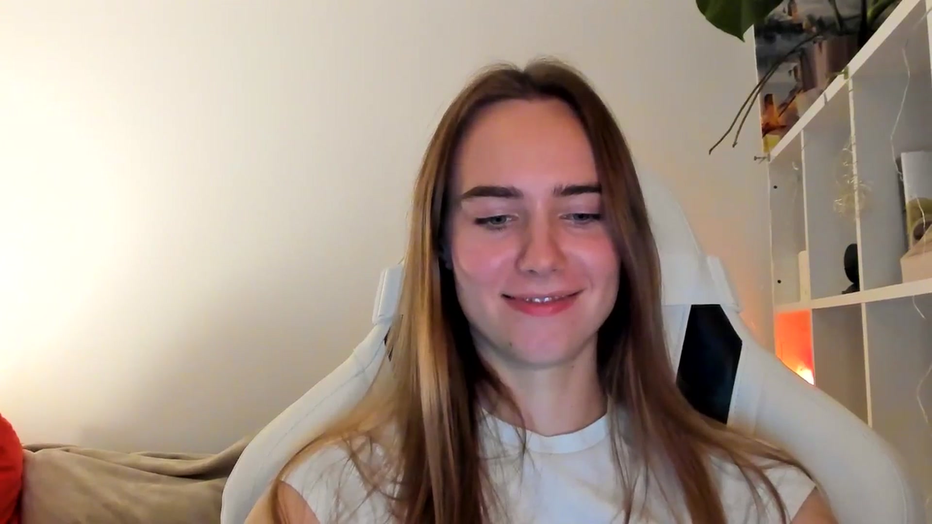 Gallery image thumbnail from OhAlisa's myfreecams stream on, 10/30/2025, 18:02 image 10 of 20