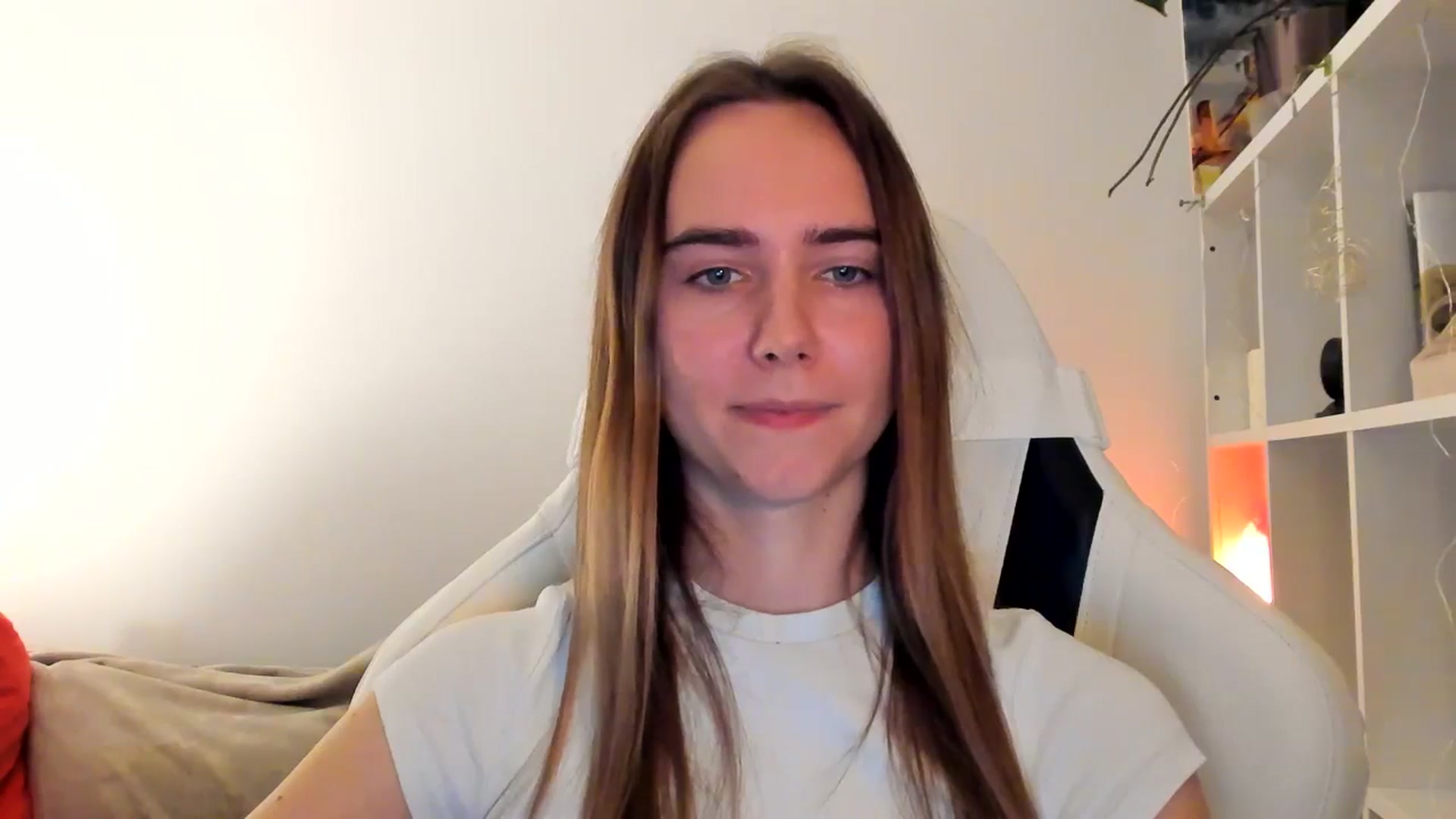 Gallery image thumbnail from OhAlisa's myfreecams stream on, 10/30/2025, 19:37 image 10 of 20