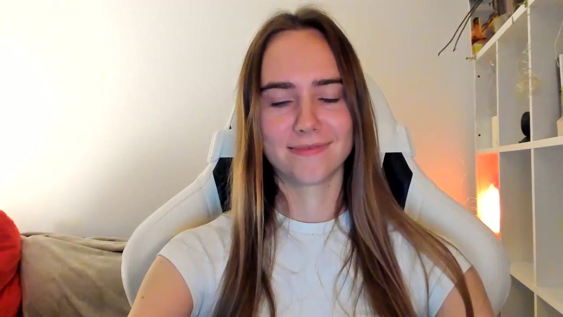 Gallery image thumbnail from OhAlisa's myfreecams stream on, 10/30/2025, 19:37 image 17 of 20