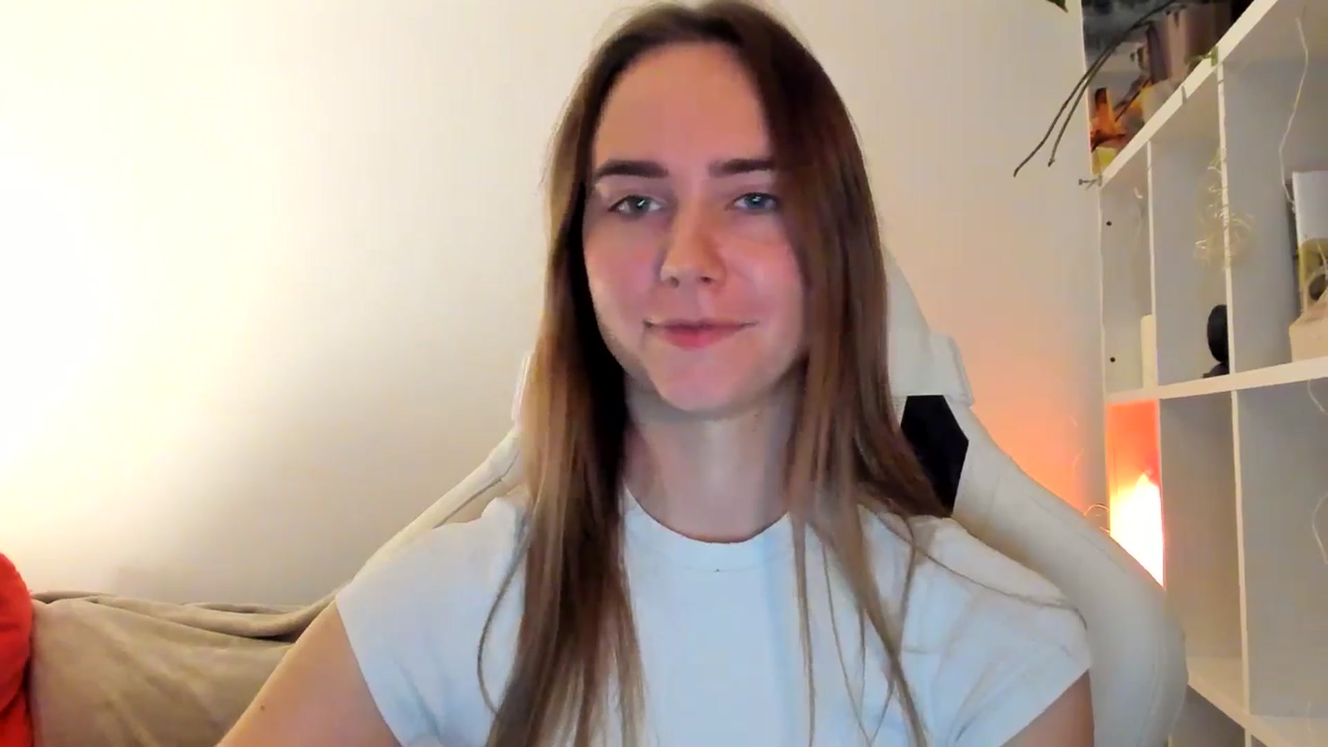 Gallery image thumbnail from OhAlisa's myfreecams stream on, 10/30/2025, 19:37 image 6 of 20